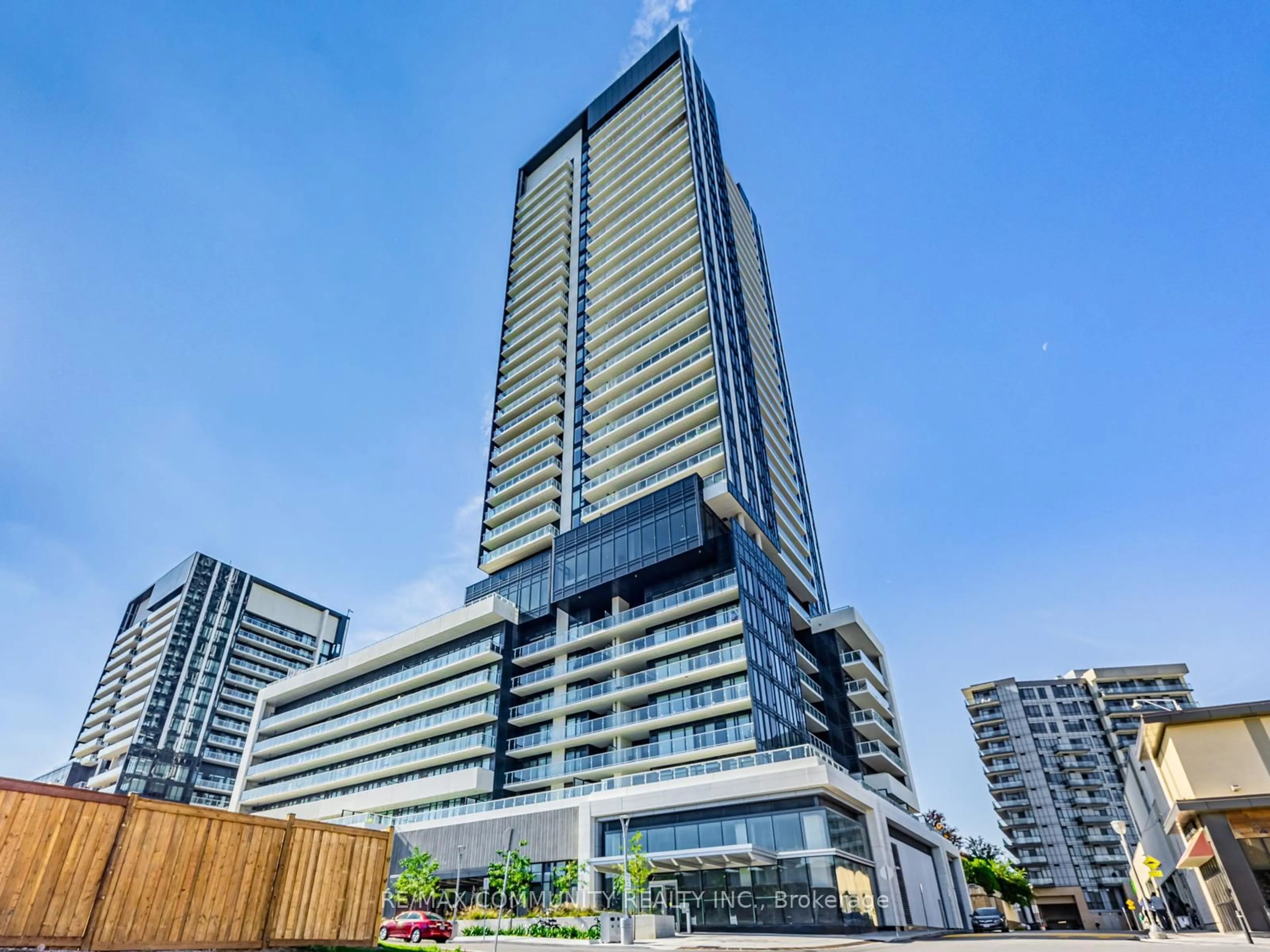 Indoor foyer for 50 O'Neill Rd #412, Toronto Ontario M3C 0R1
