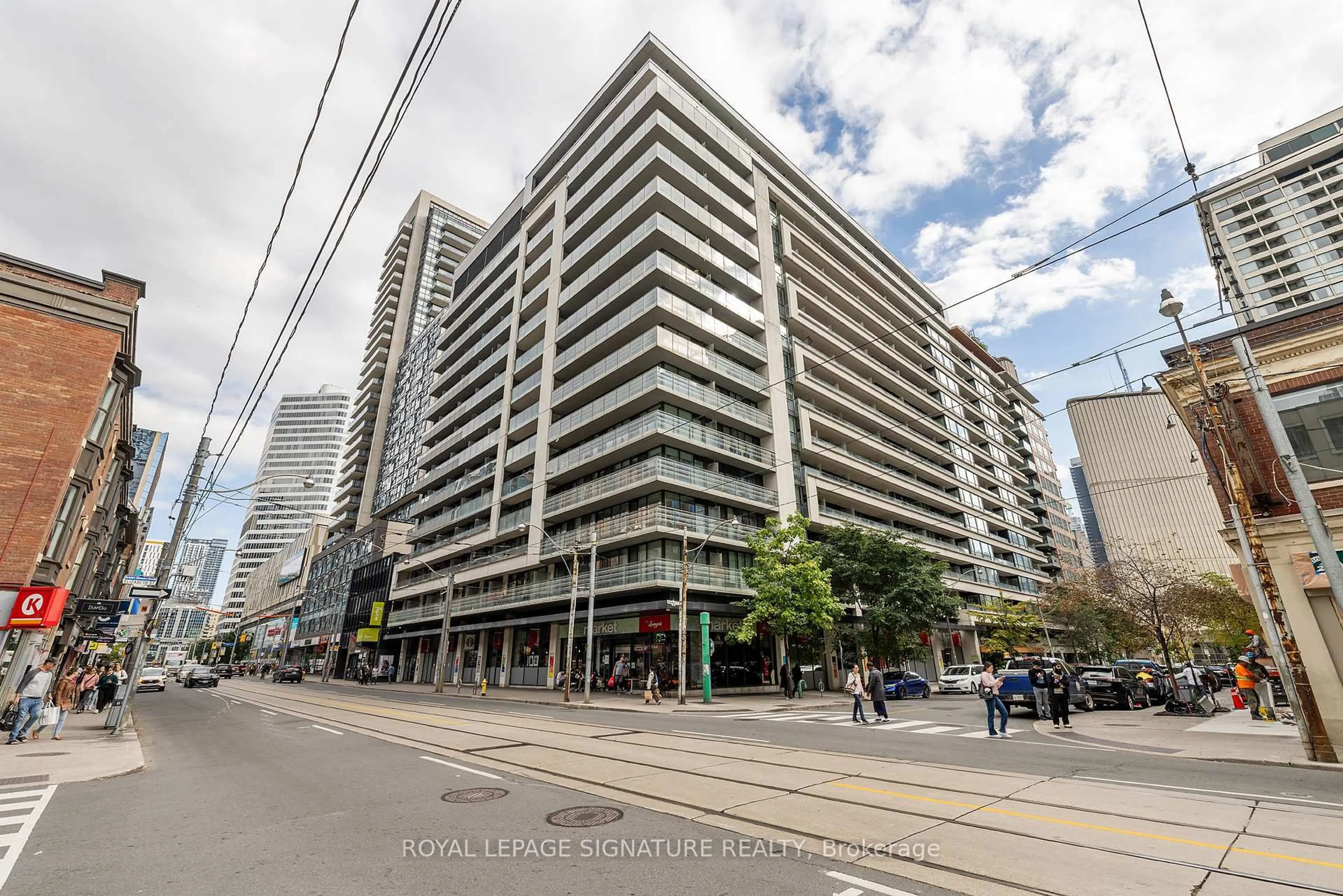 Unknown for 111 Elizabeth St #915, Toronto Ontario M5G 1P7