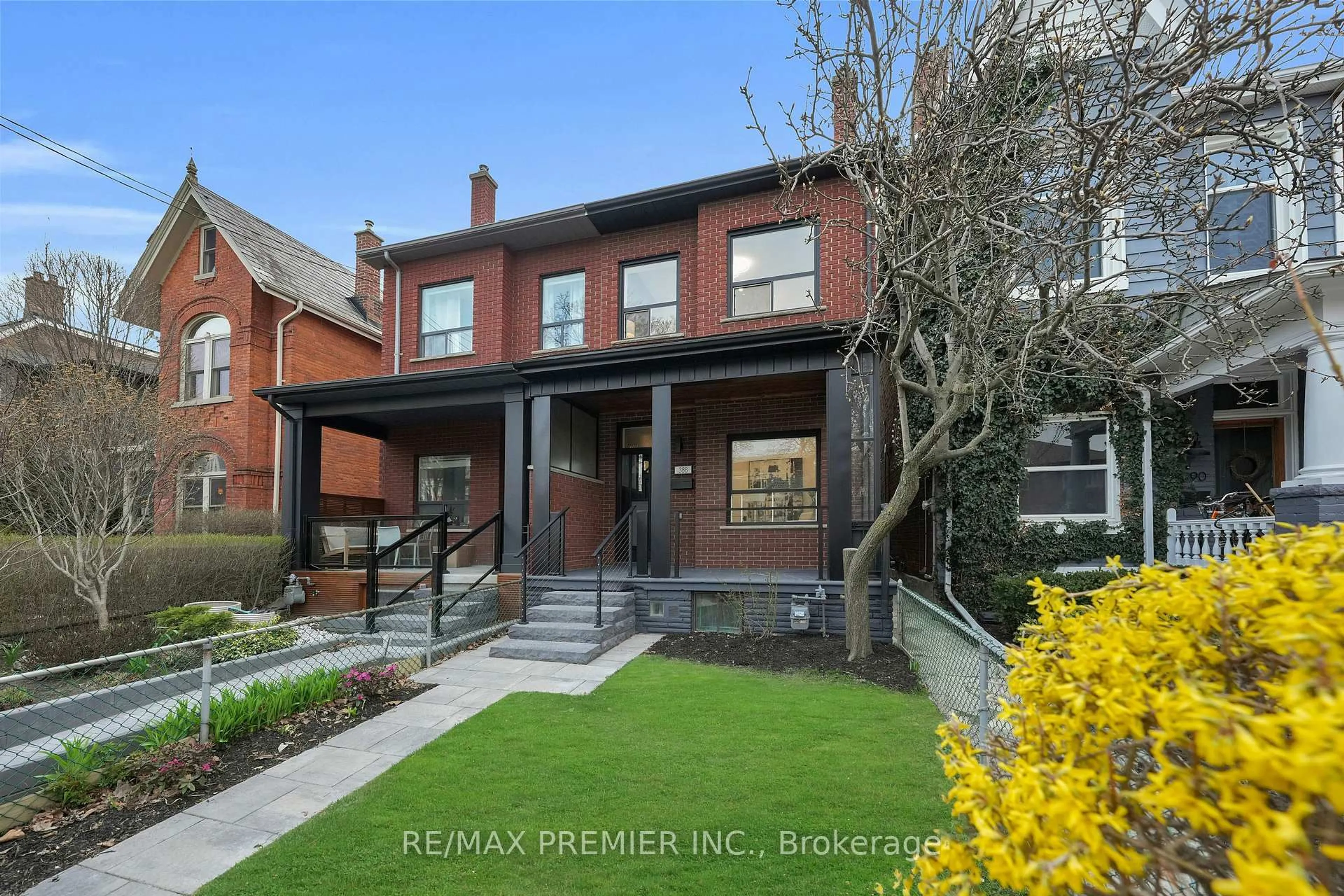 Home with brick exterior material, street for 388 Crawford St, Toronto Ontario M6J 2V9