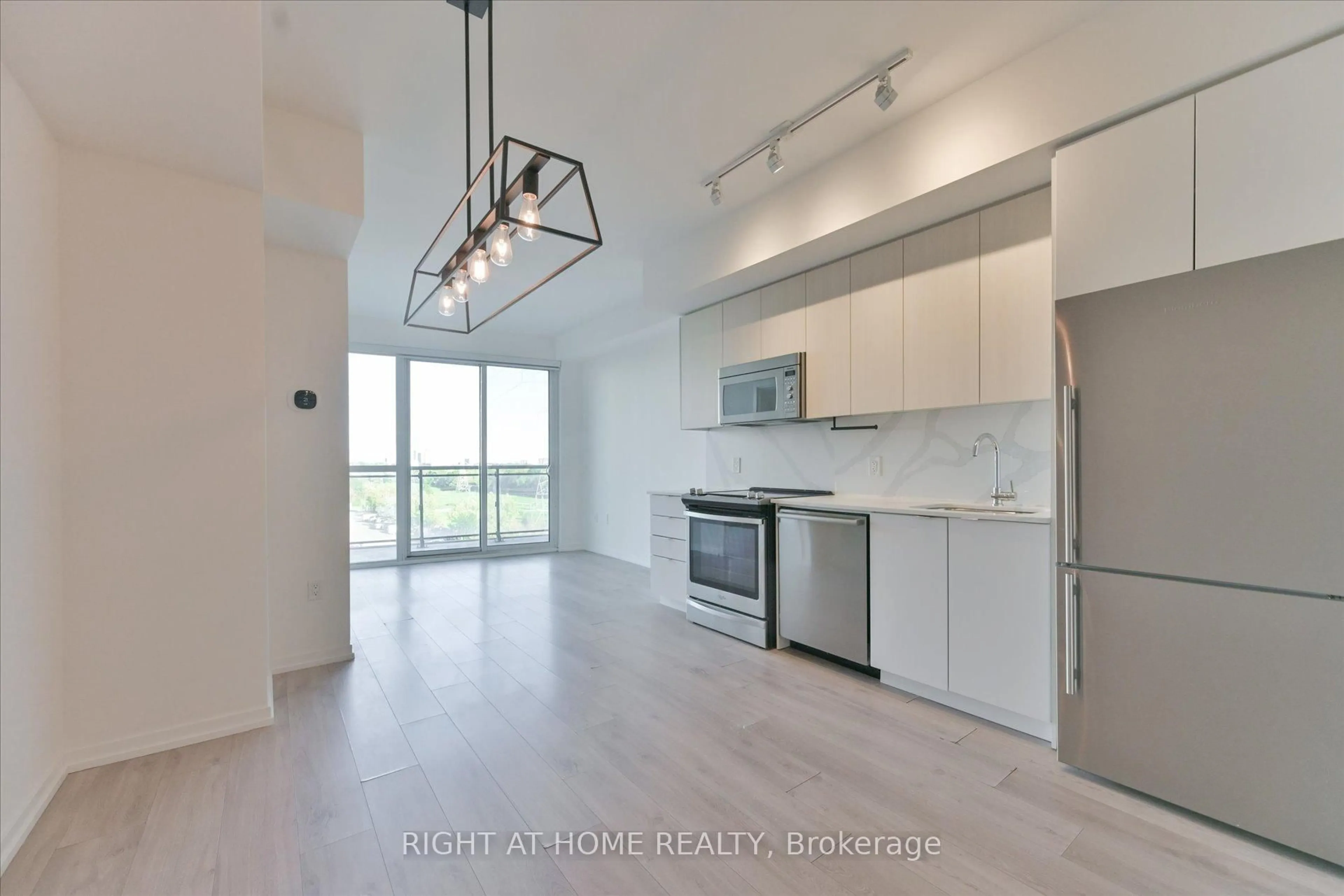 Open concept kitchen, unknown for 3237 Bayview Ave #507, Toronto Ontario M2K 0G1