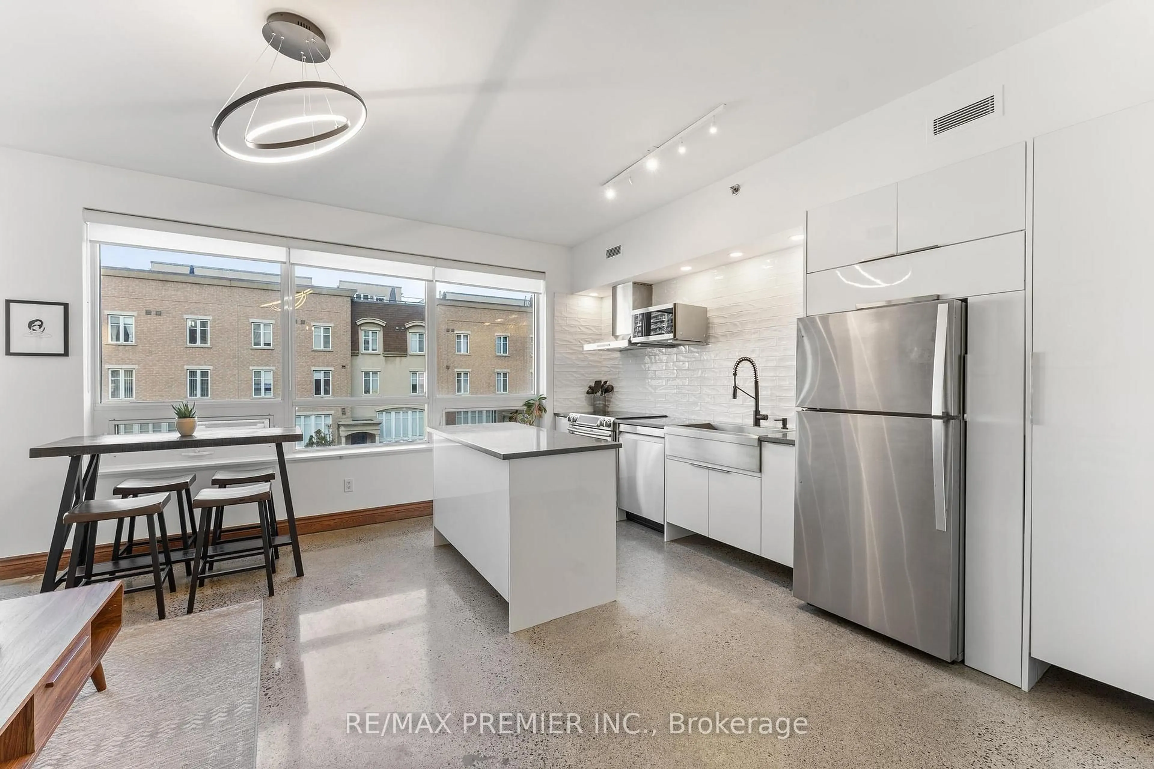 Unknown for 57 East Liberty St #TH13, Toronto Ontario M6K 3P5