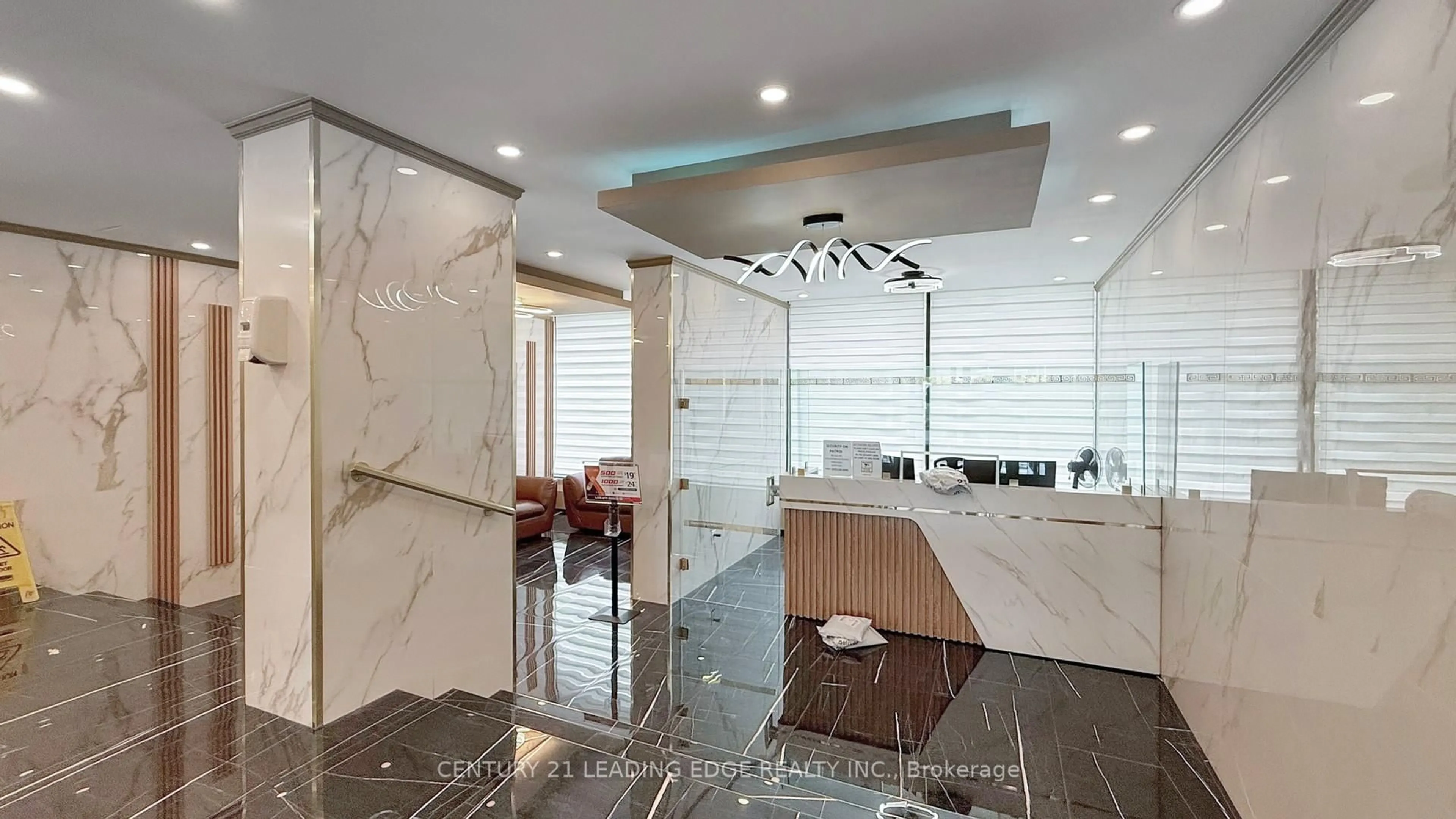 Contemporary bathroom, ceramic/tile floor for 10 Sunny Glwy #1202, Toronto Ontario M3C 2Z3