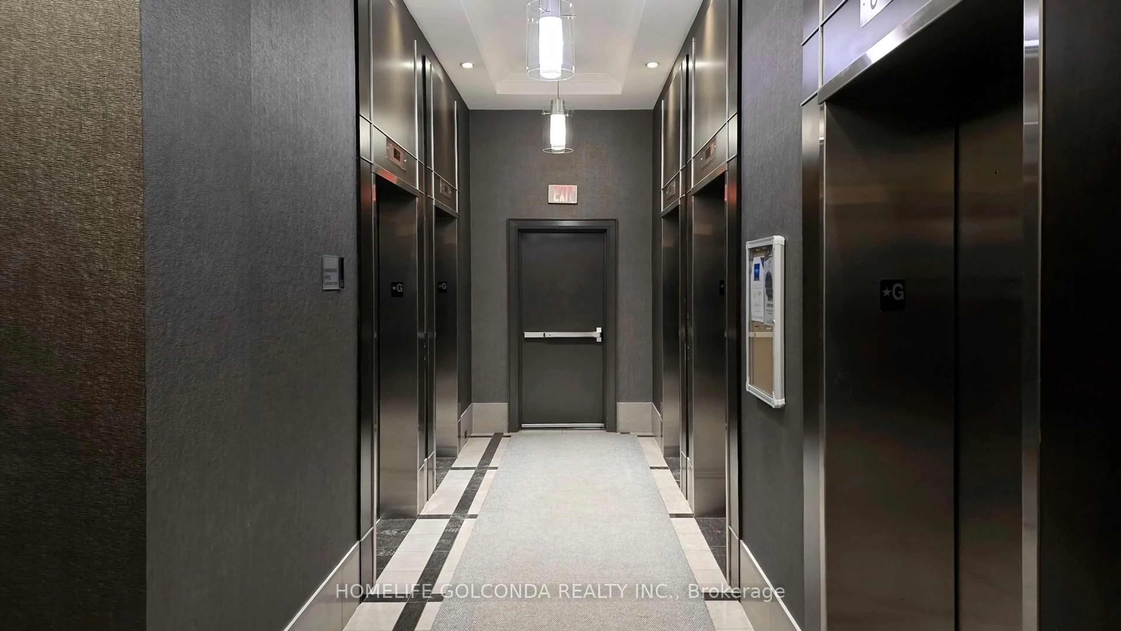 Indoor foyer for 5168 Yonge St #LPH107, Toronto Ontario M2N 5P6