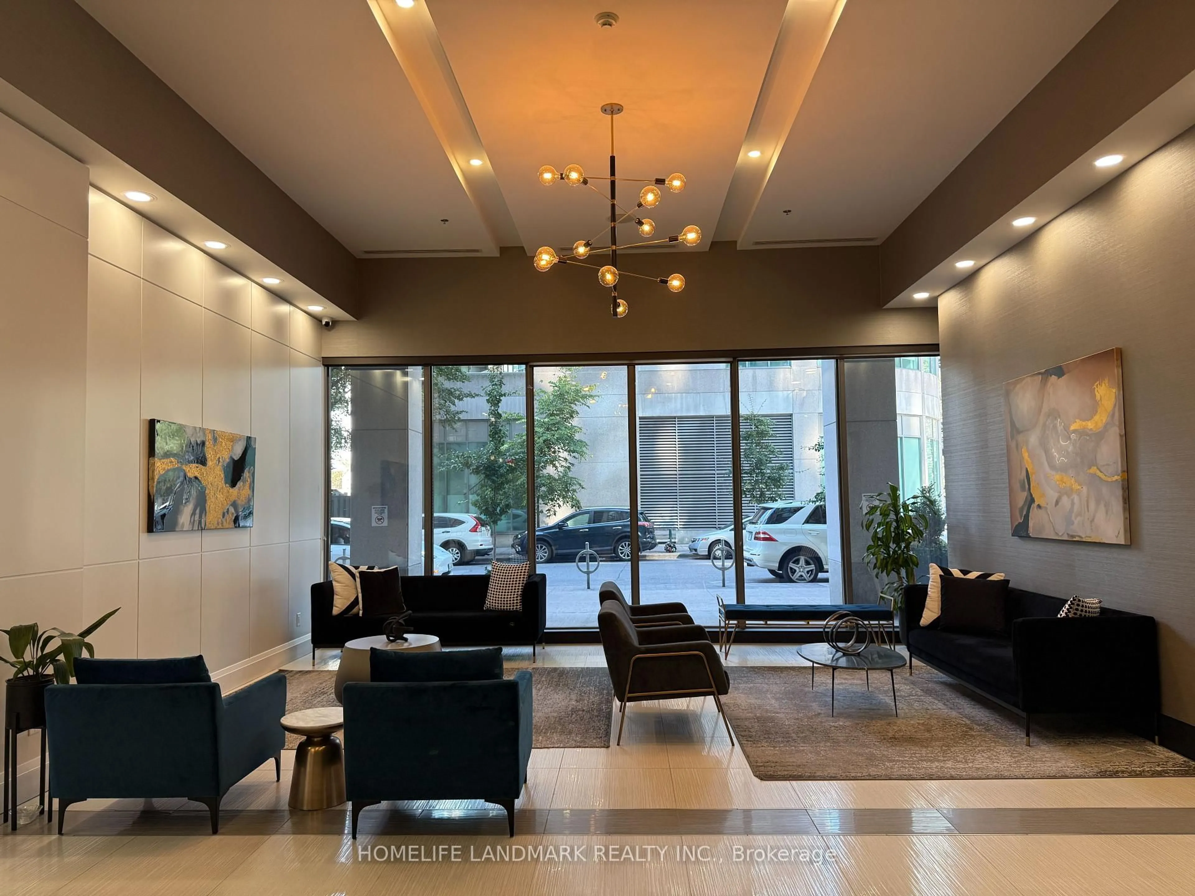 Lobby for 19 Grand Trunk Cres #2605, Toronto Ontario M5J 3A3