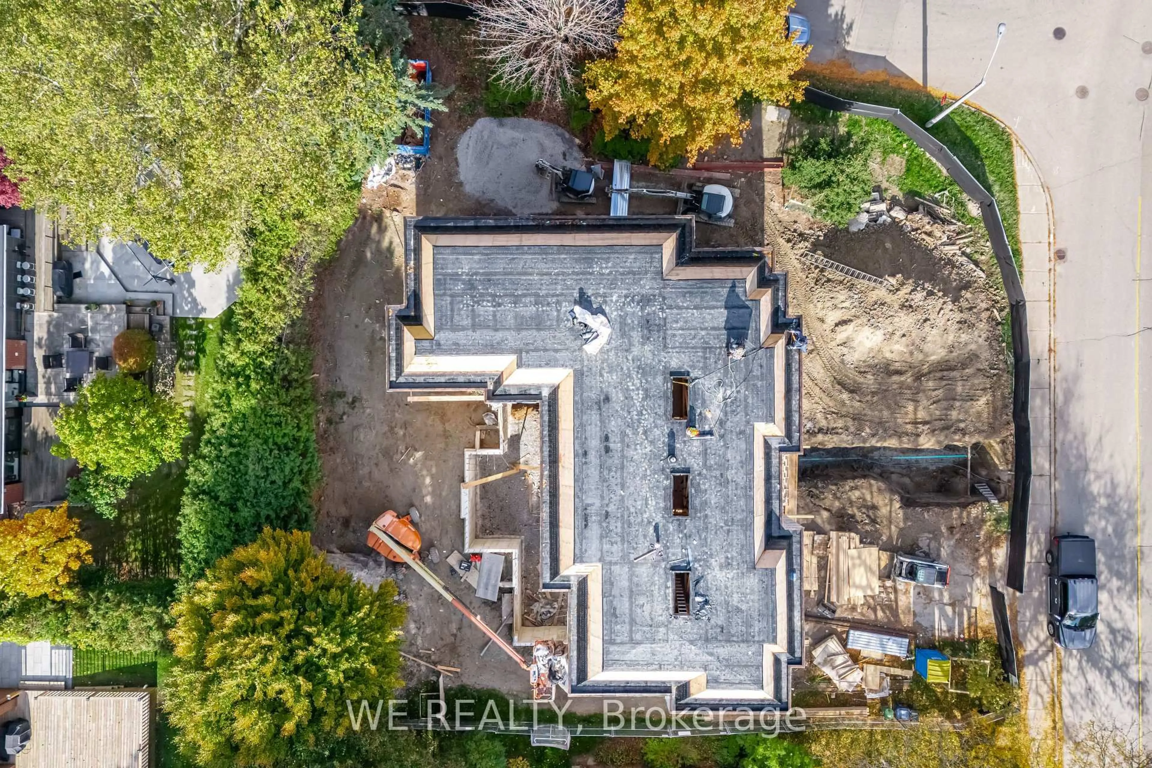 A pic from outside/outdoor area/front of a property/back of a property/a pic from drone, unknown for 71 Laurentide Dr, Toronto Ontario M3A 3E1