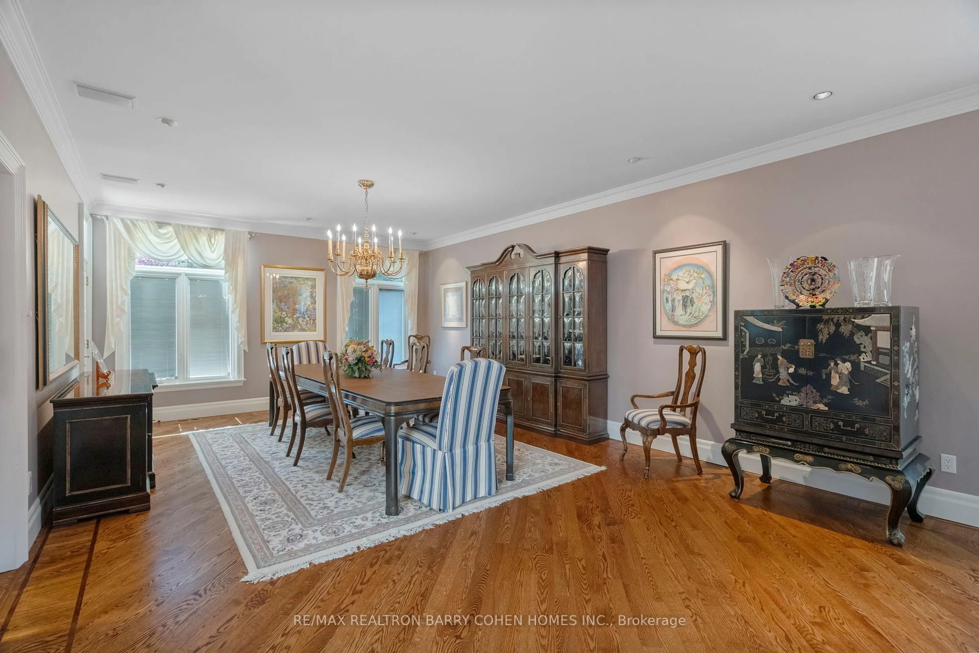 Dining room, unknown for 19 Vernham Ave, Toronto Ontario M2L 2B1