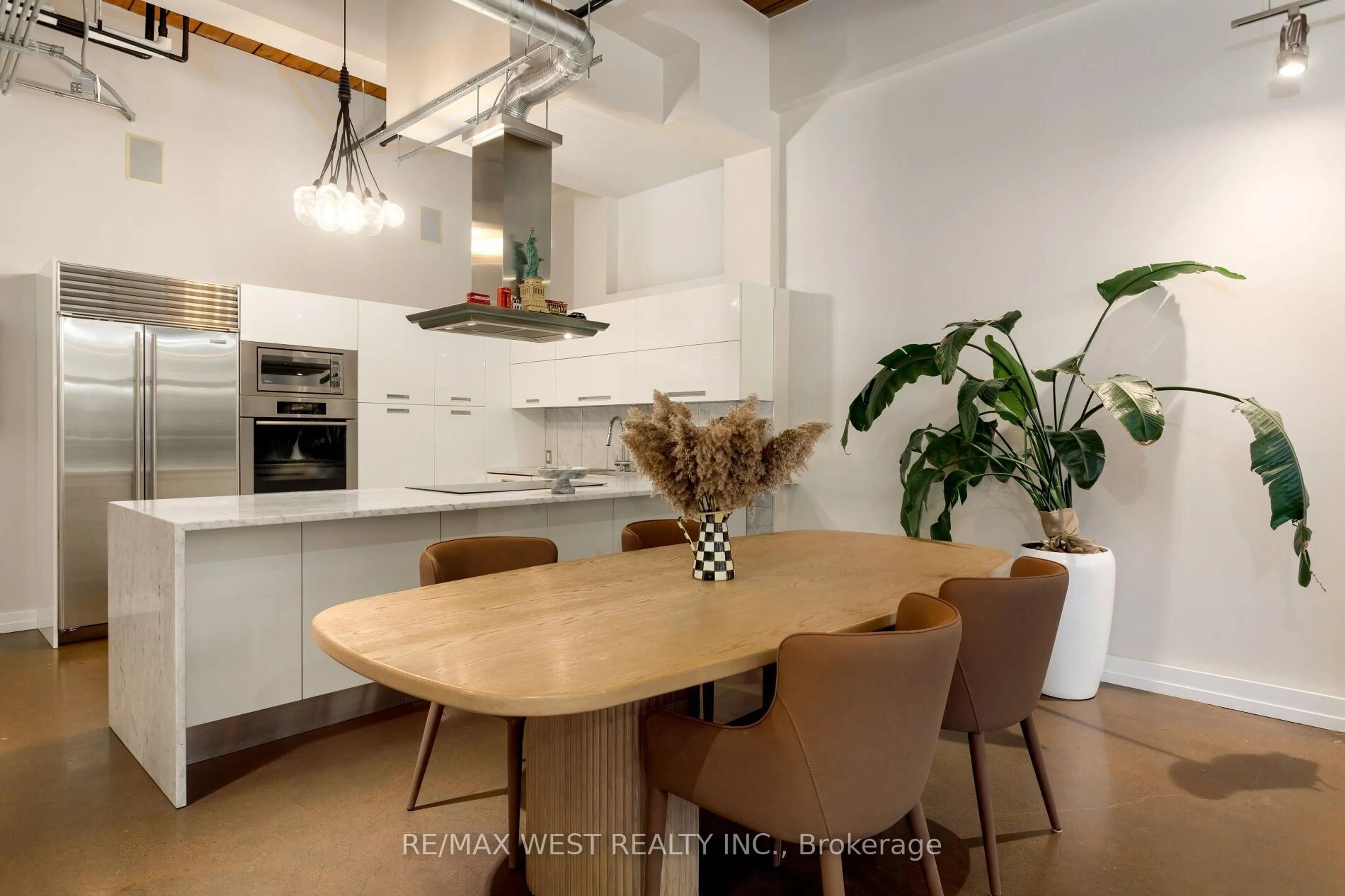 Open concept kitchen, unknown for 43 Hanna Ave #115, Toronto Ontario M6K 1X1