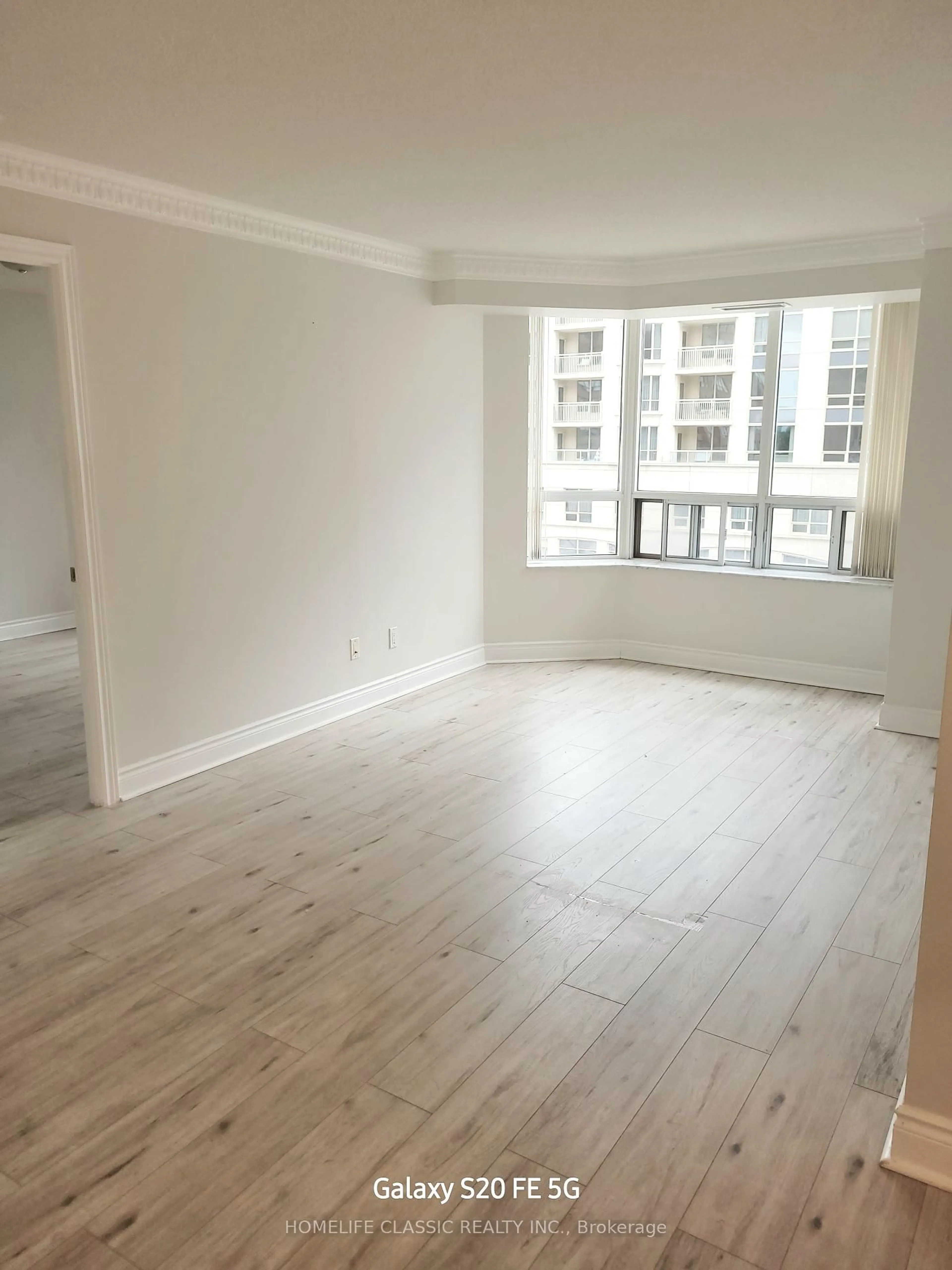 A pic of a room for 5418 Yonge St #616, Toronto Ontario M2N 6X4