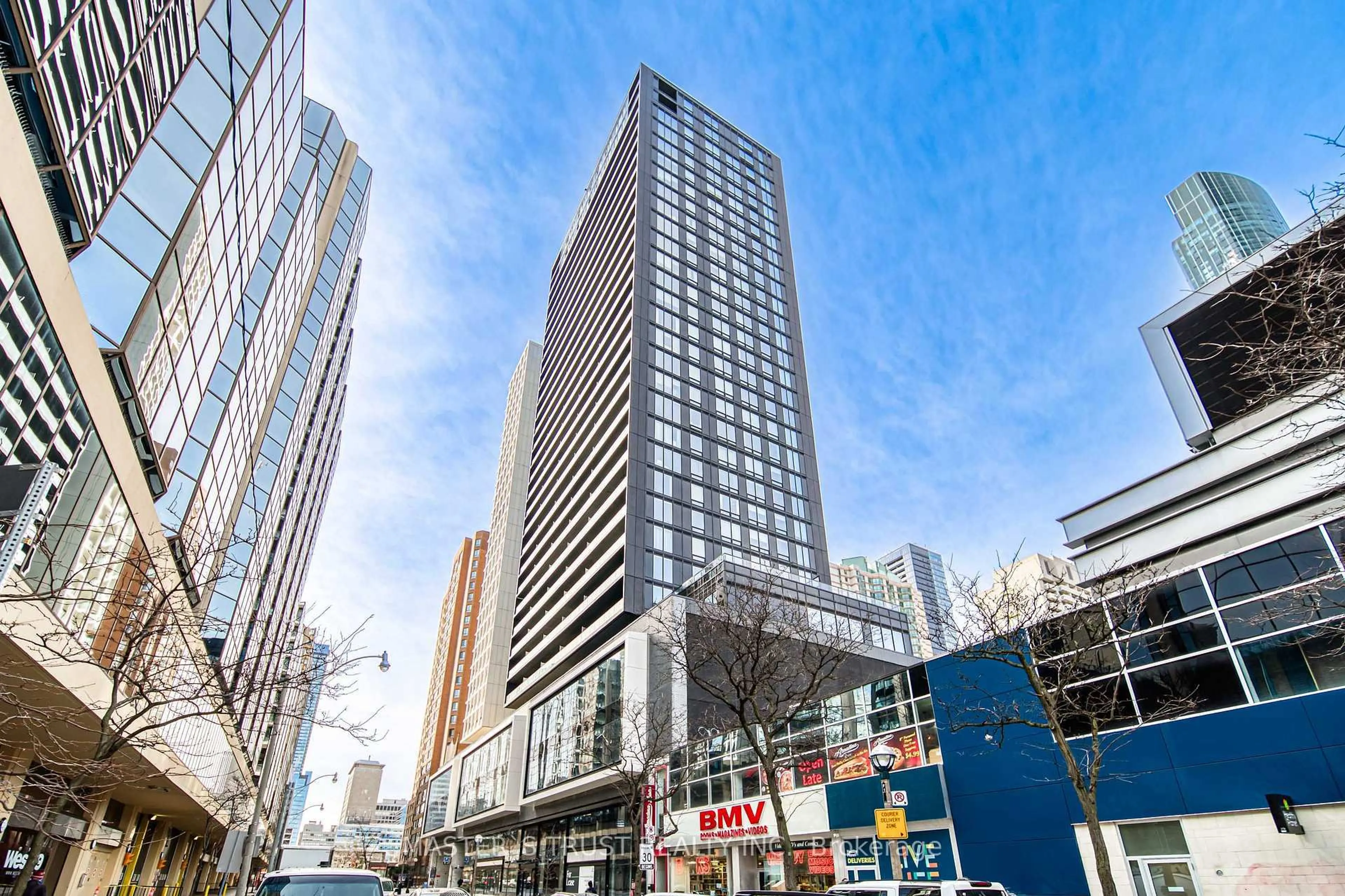 Unknown for 20 Edward St #916, Toronto Ontario M5G 0C5