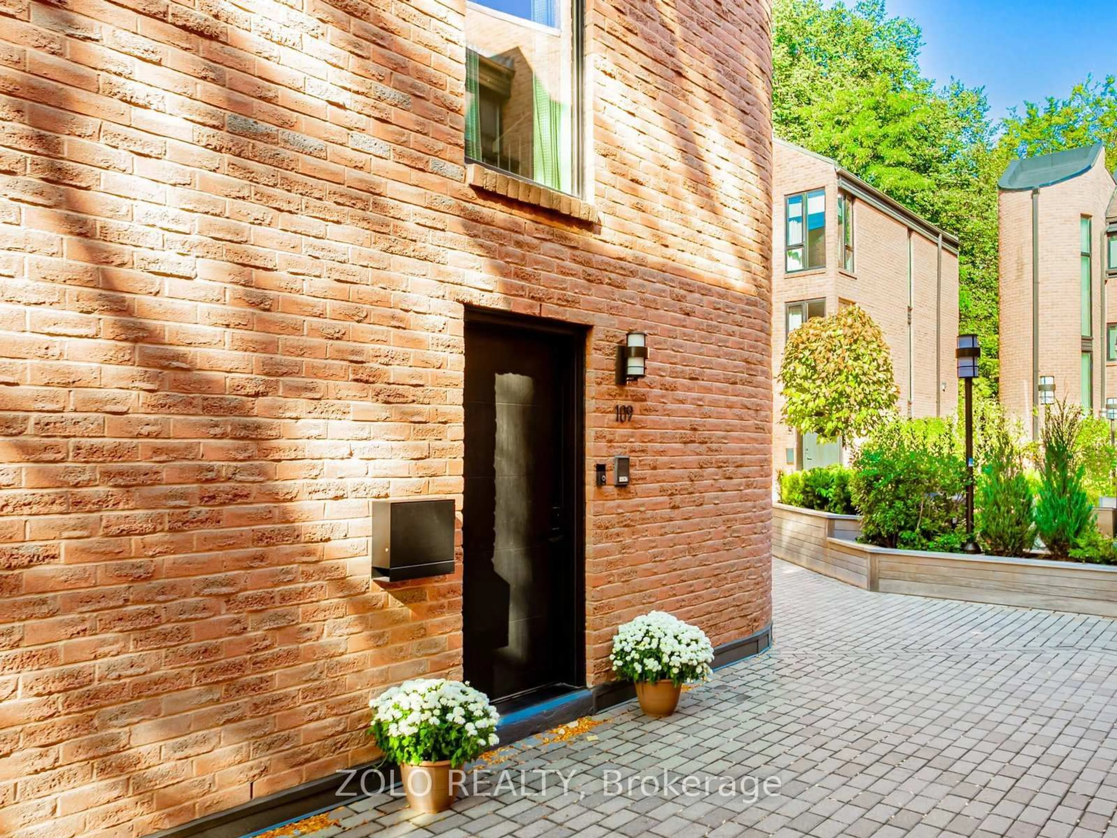Home with brick exterior material, street for 10 Walker Ave #109, Toronto Ontario M4V 1G2