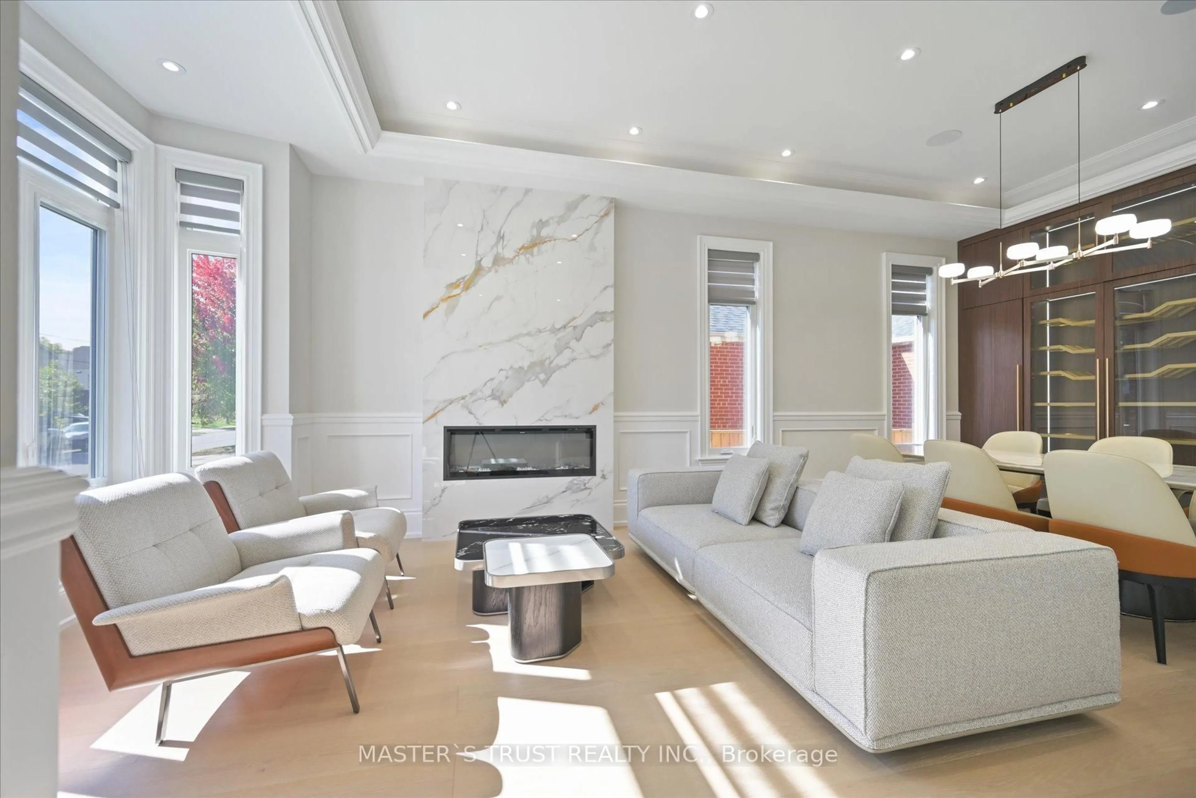 Living room with furniture, ceramic/tile floor for 108 Abitibi Ave, Toronto Ontario M2M 2V6