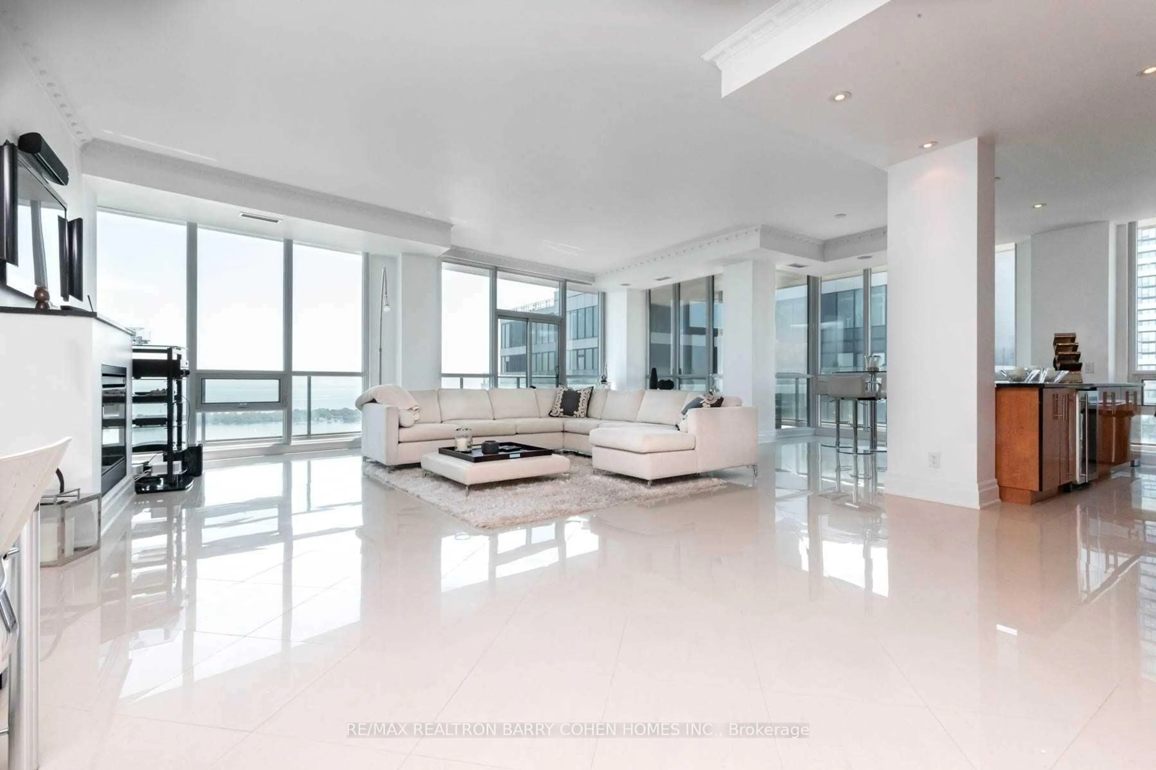Unknown for 16 Harbour St #5101, Toronto Ontario M5J 2Z7