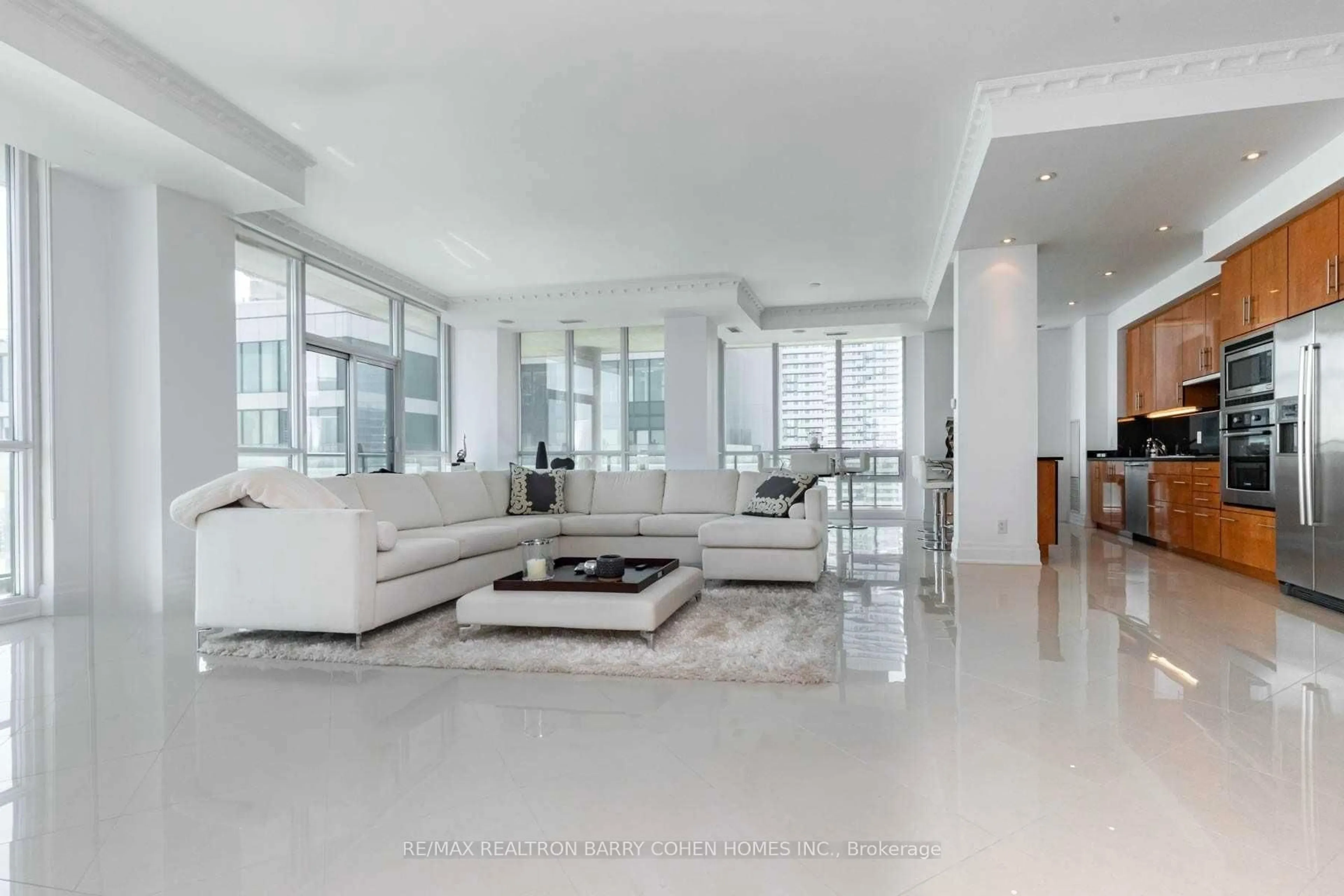Unknown for 16 Harbour St #5101, Toronto Ontario M5J 2Z7