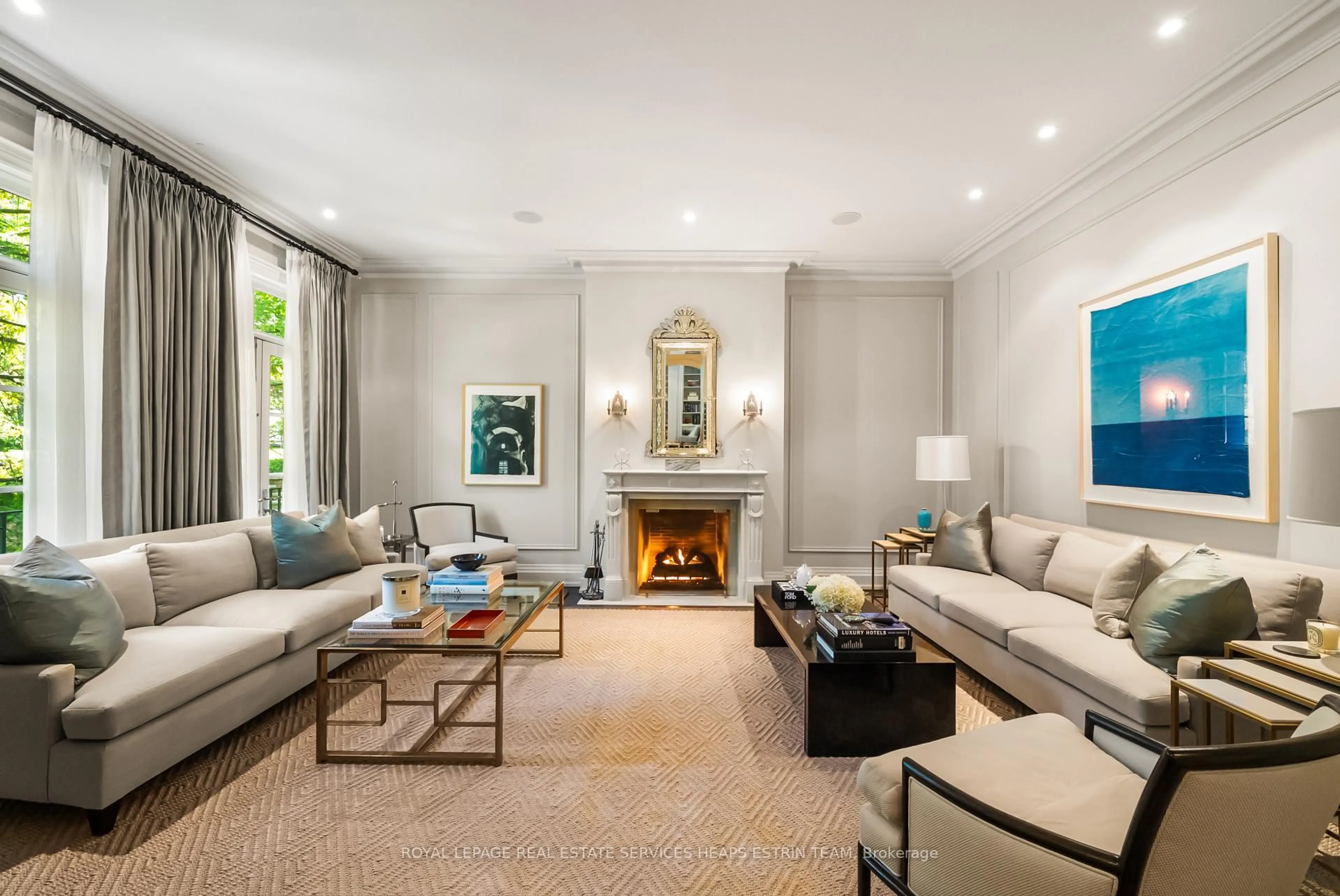 Living room with furniture, unknown for 108 Cheltenham Ave, Toronto Ontario M4N 1P9