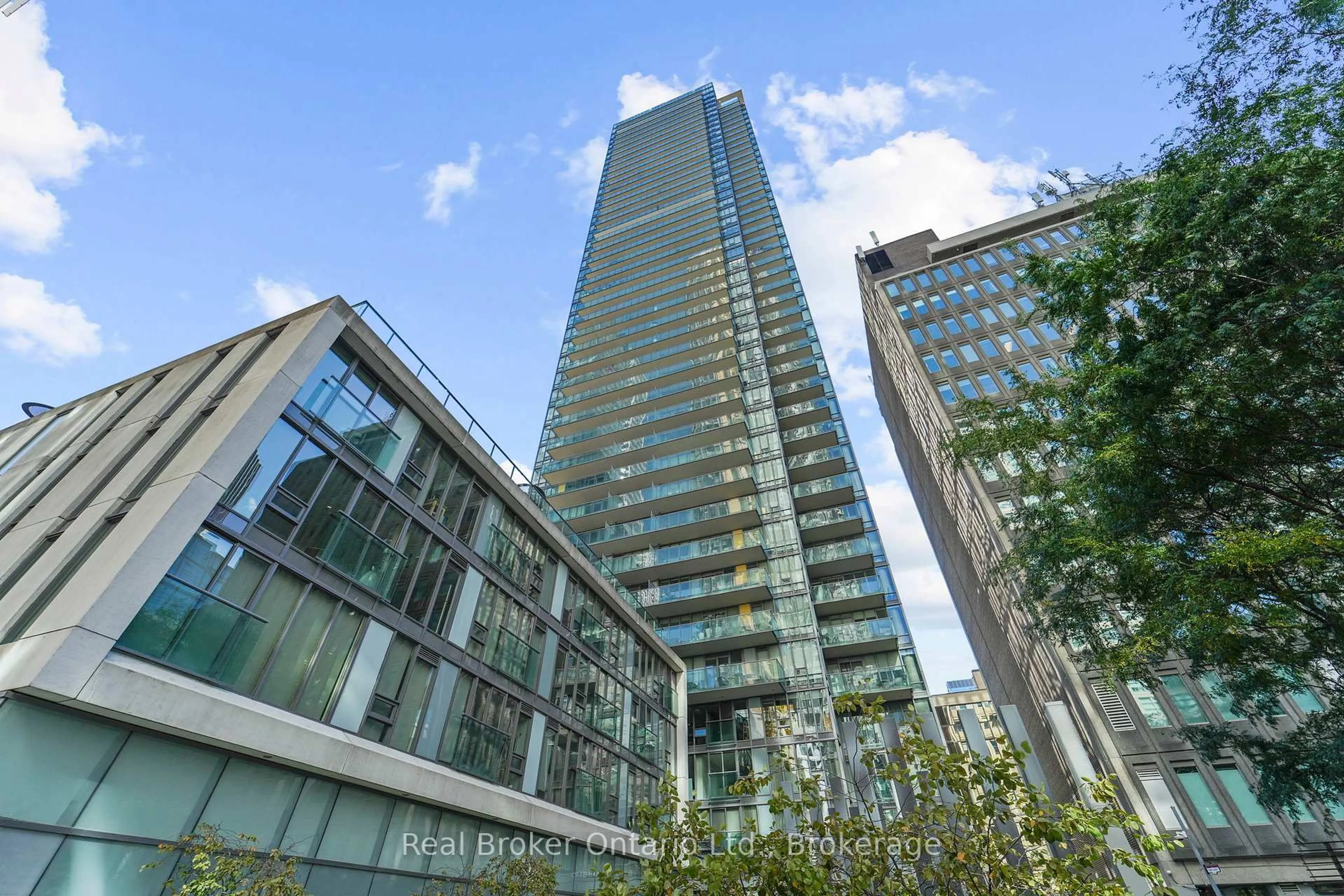 Unknown for 33 LOMBARD St #2902, Toronto Ontario M5C 3H8