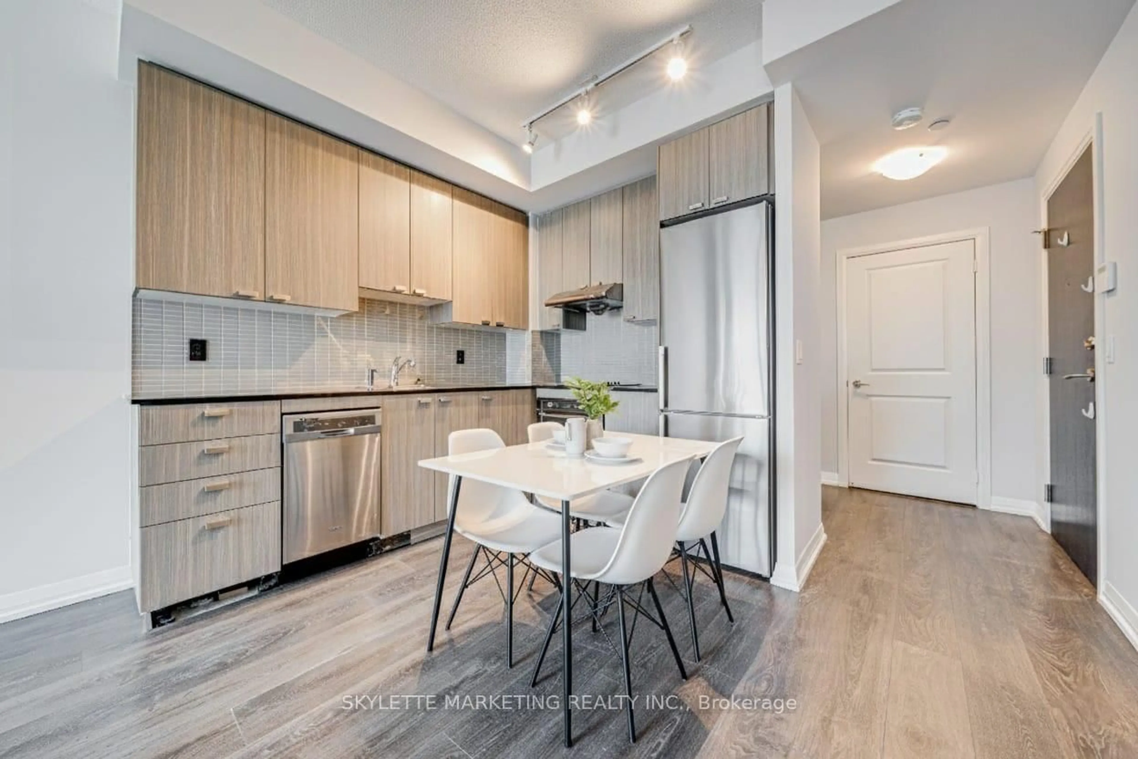 Unknown for 50 Ann O'Reilly Rd #412, Toronto Ontario M2J 0C9