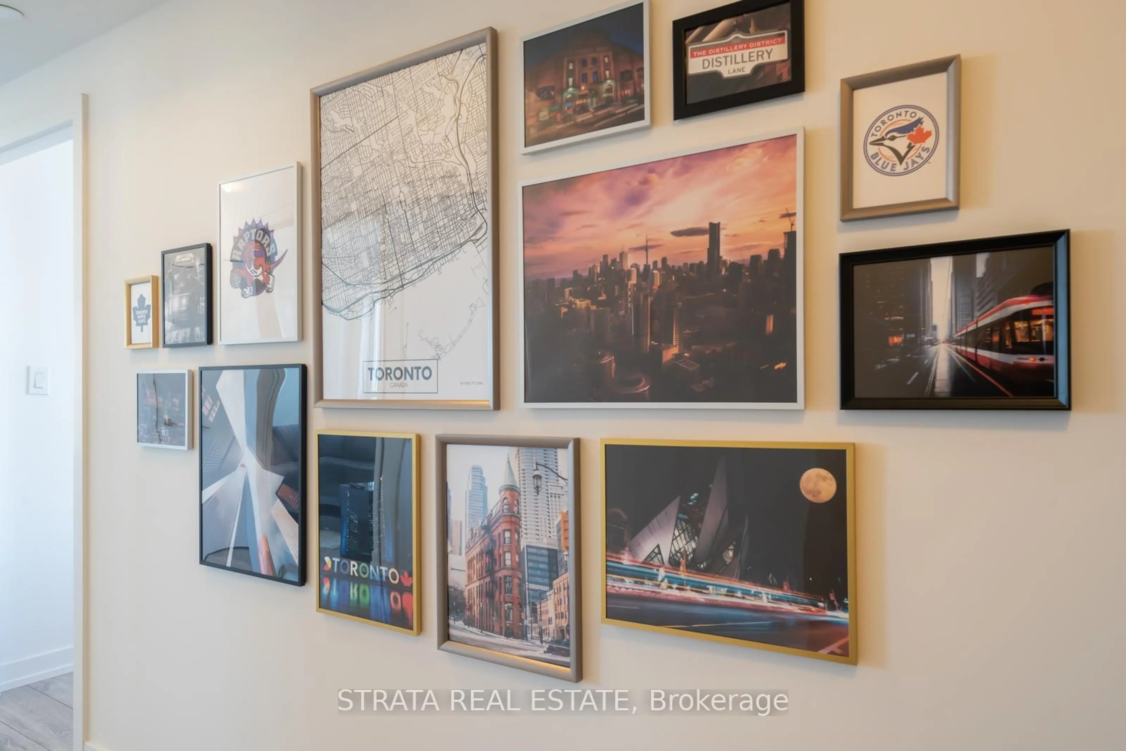 A pic of a room for 159 Wellesley St #2903, Toronto Ontario M4Y 0H5