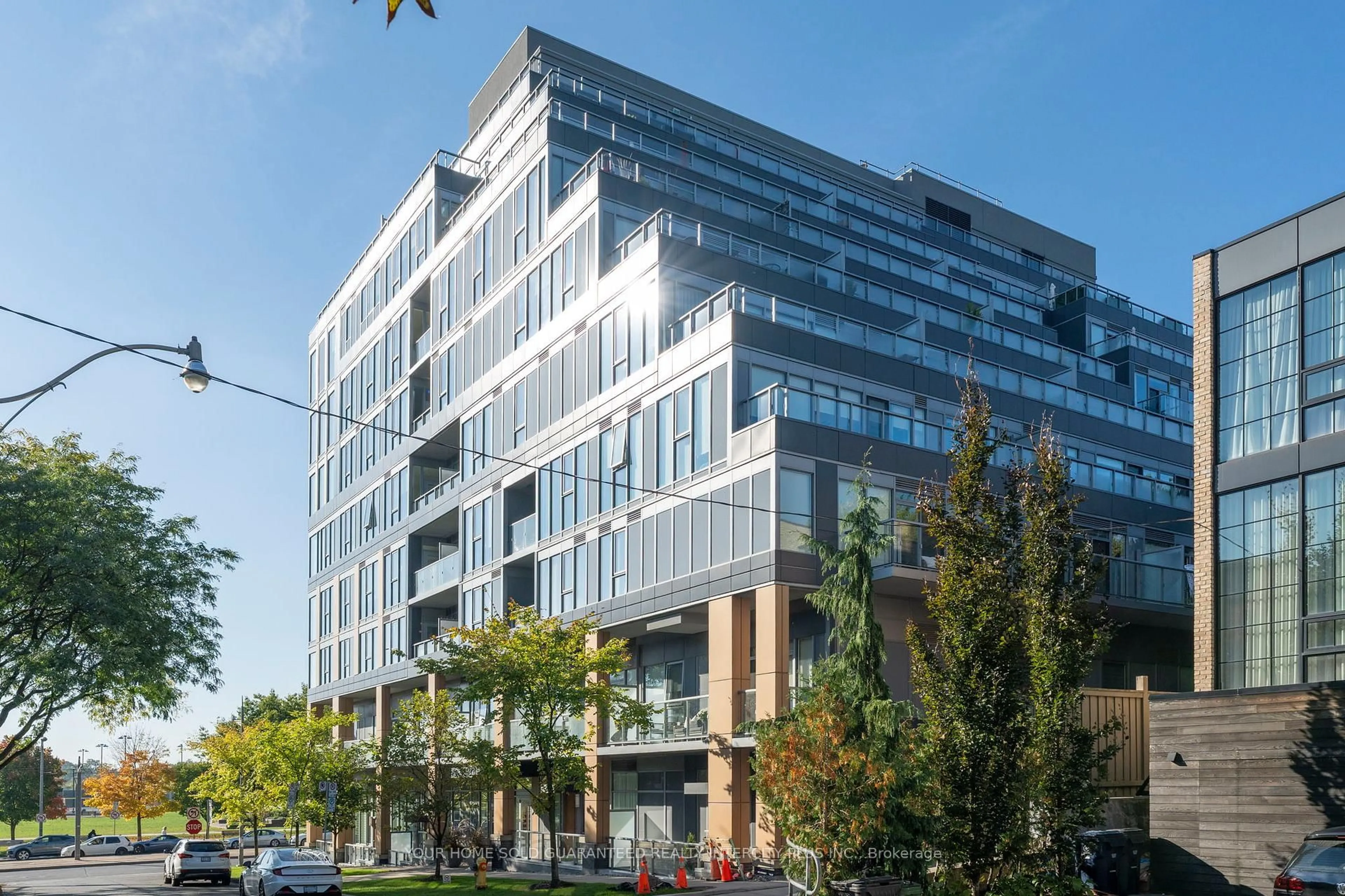 Unknown for 6 Parkwood Ave #303, Toronto Ontario M4V 1V1