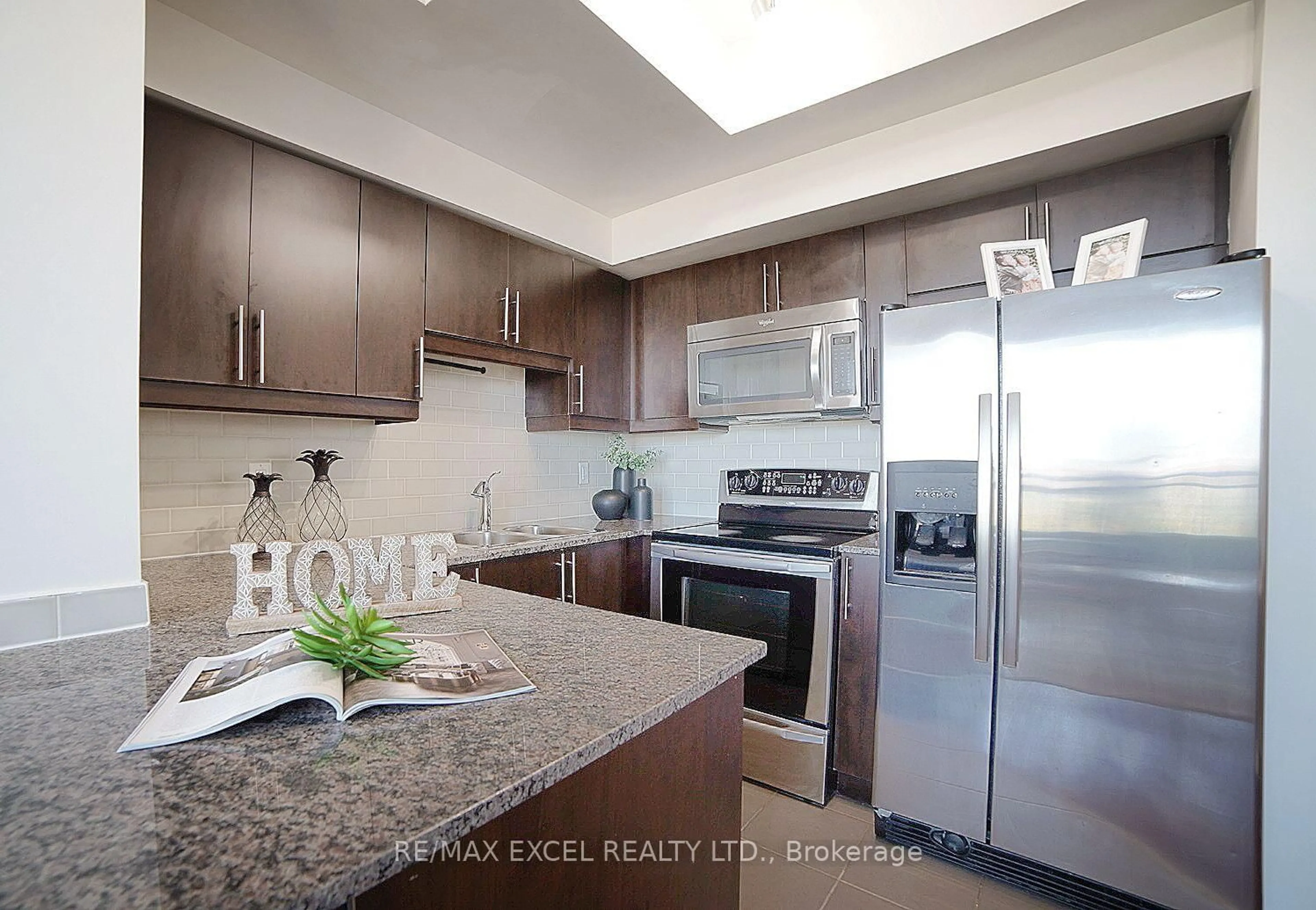 Open concept kitchen, ceramic/tile floor for 18 Holmes Ave #2602, Toronto Ontario M2N 0E1