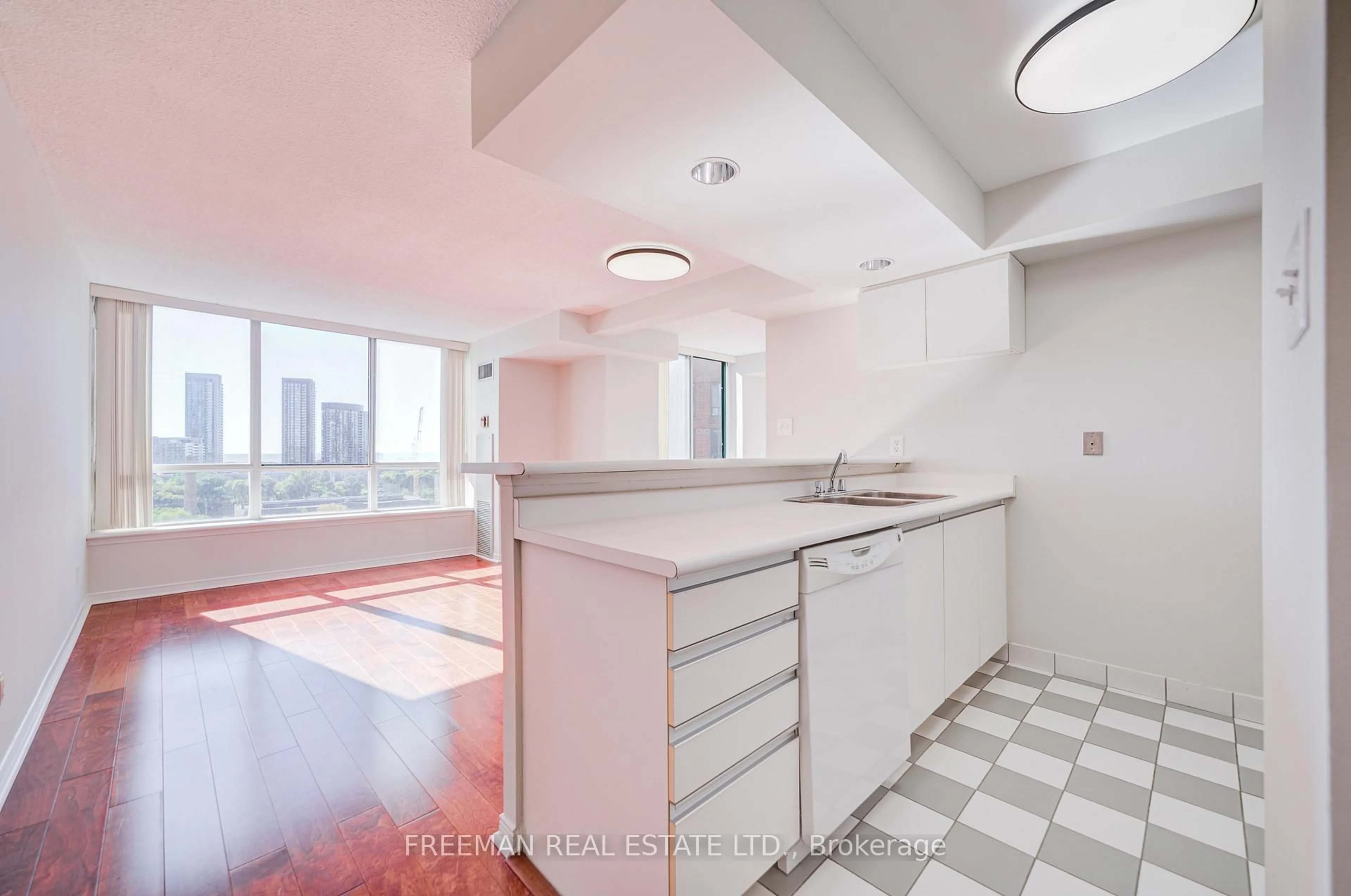 Unknown for 801 King St #1124, Toronto Ontario M5V 1N4