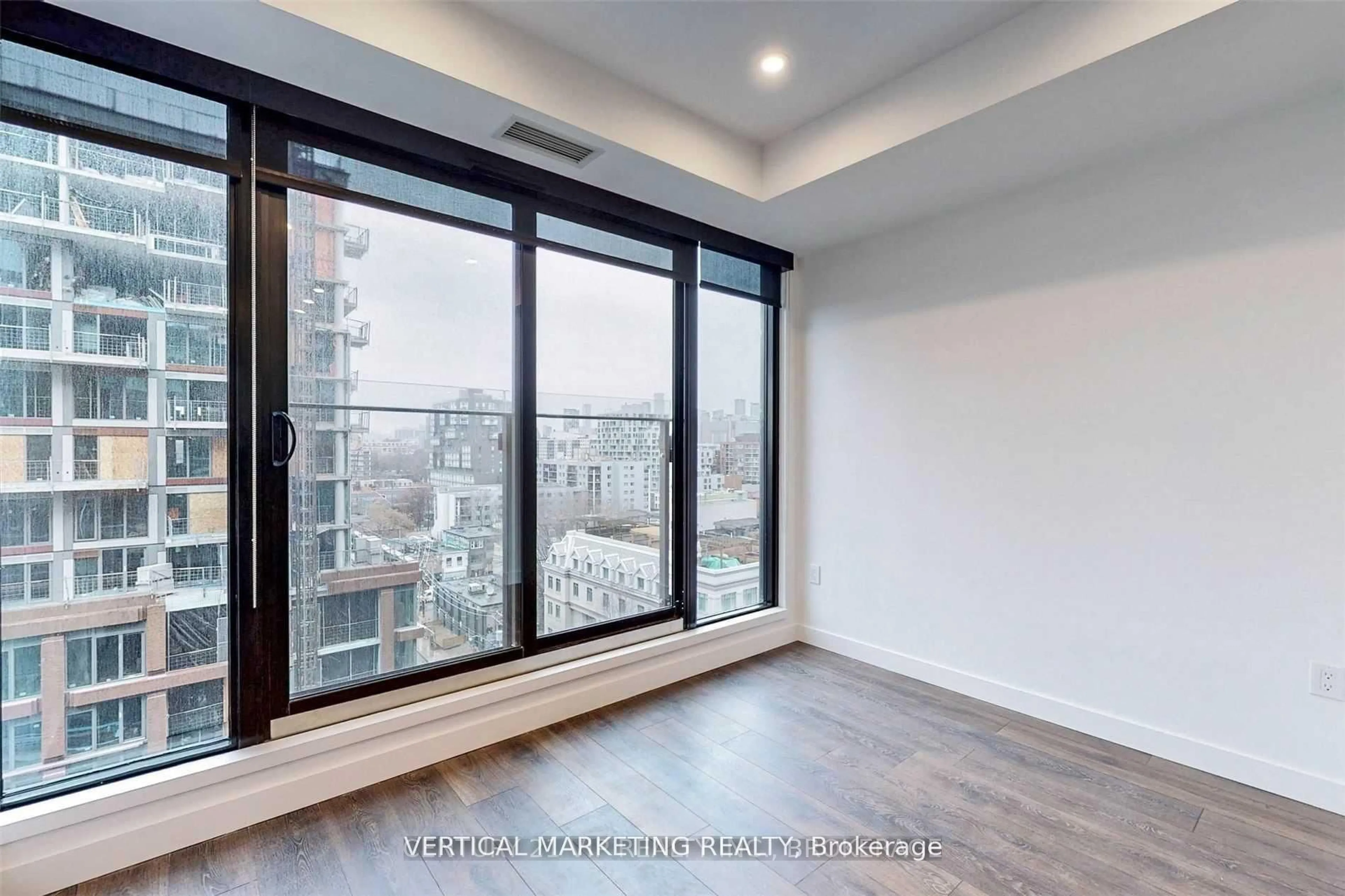 A pic of a room for 505 Richmond St #815, Toronto Ontario M5V 0P4