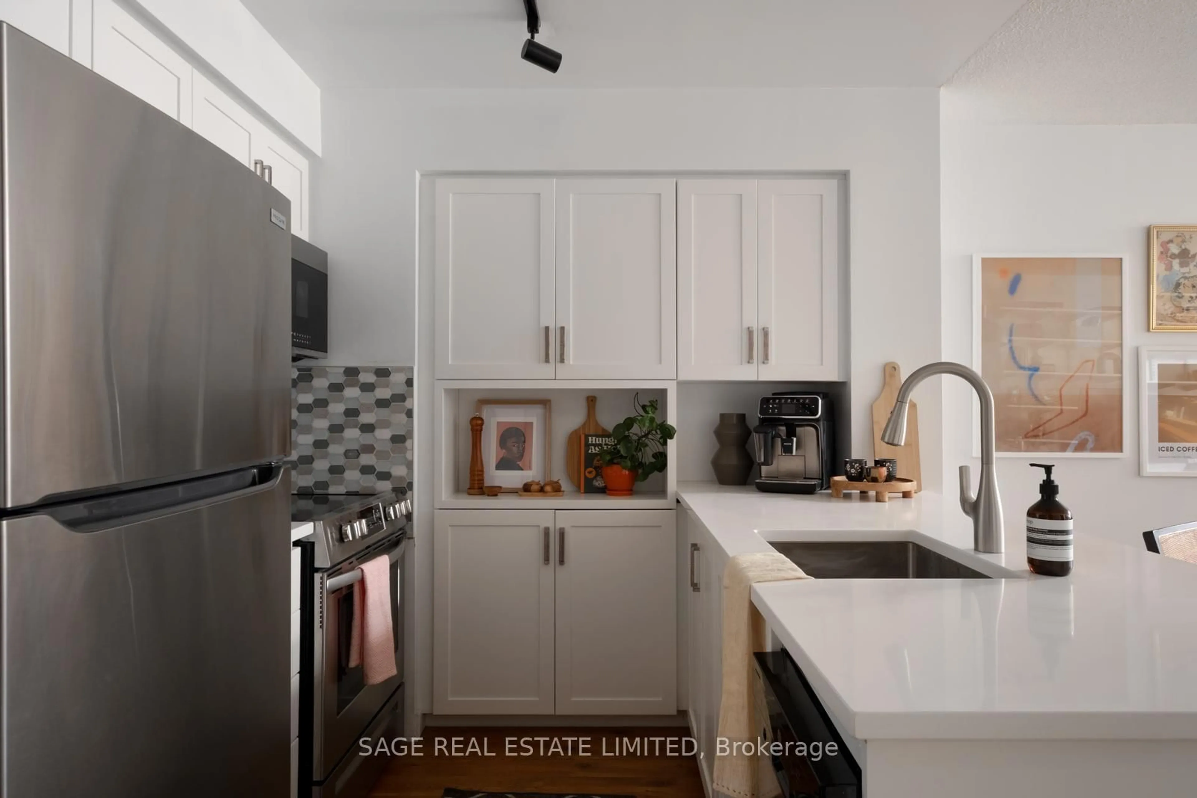 Contemporary kitchen, unknown for 255 Richmond St #1403, Toronto Ontario M5A 4T7
