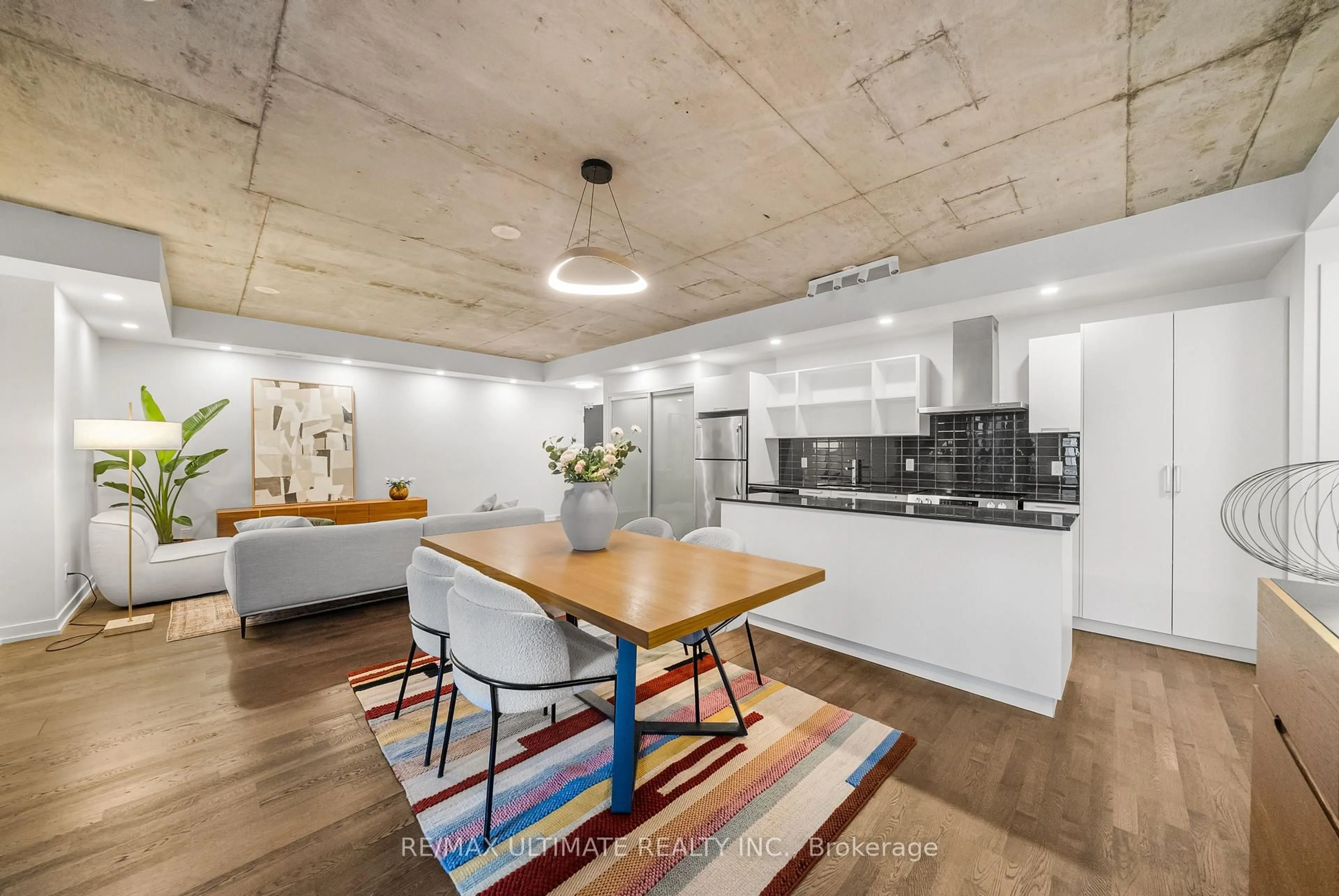 Open concept kitchen, unknown for 650 King St #315, Toronto Ontario M5V 0H6