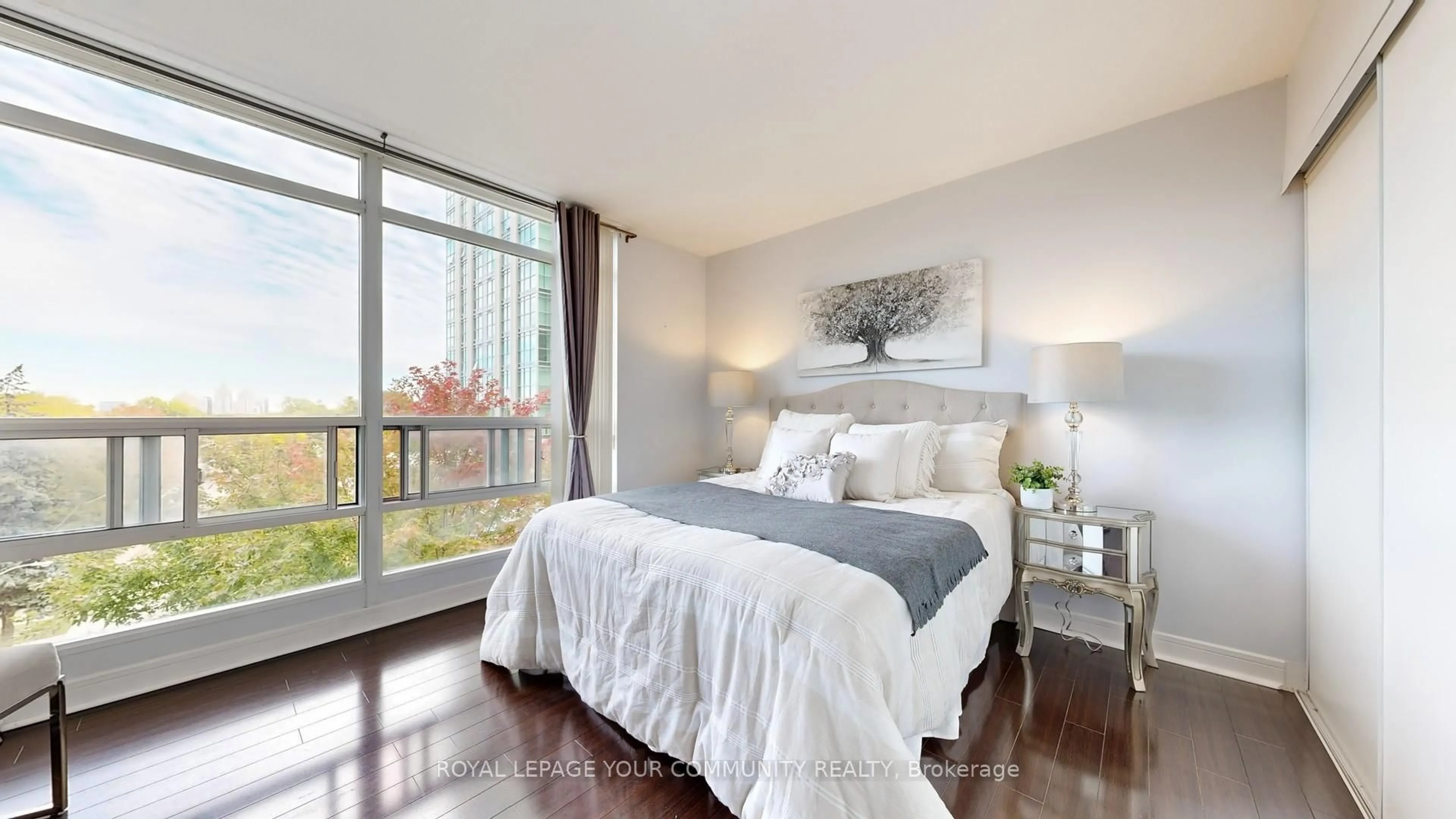 Bedroom with bed, wood/laminate floor for 35 Bales Ave #706, Toronto Ontario M2N 7L7