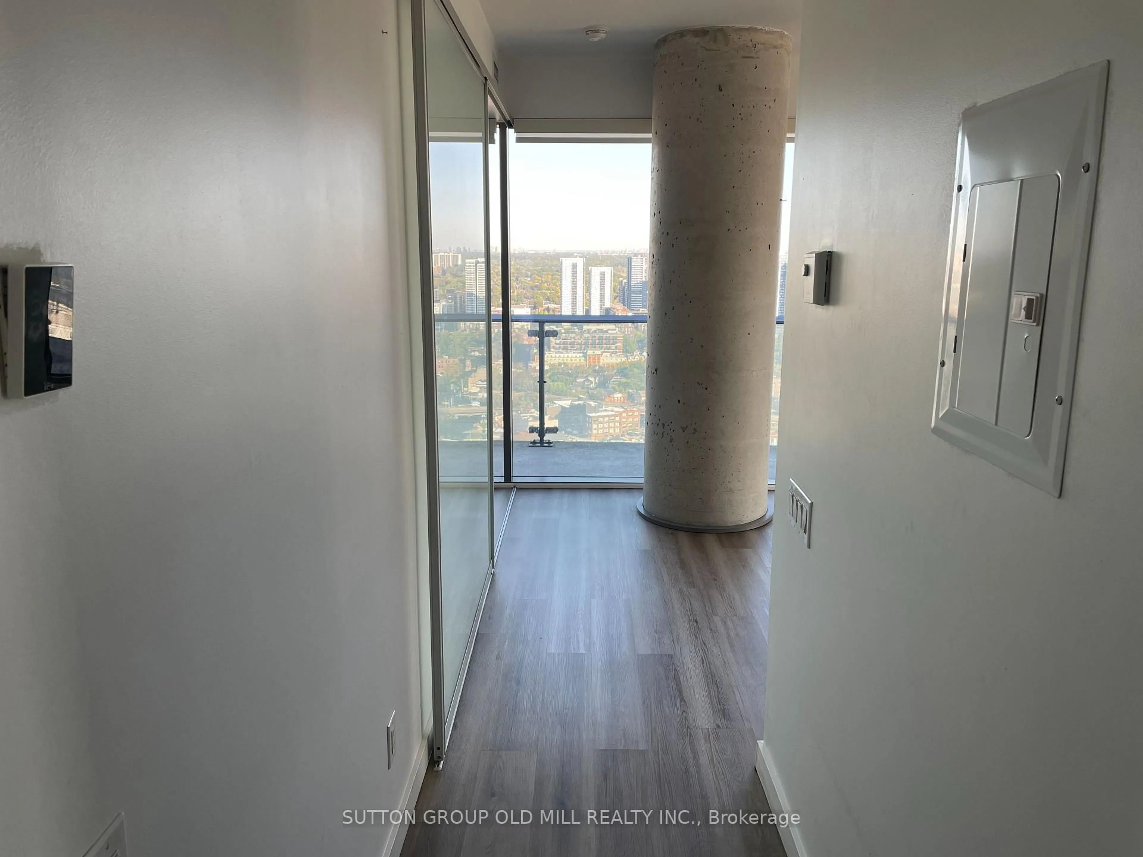 Indoor foyer for 70 Distillery Lane #3503, Toronto Ontario M5A 0E3