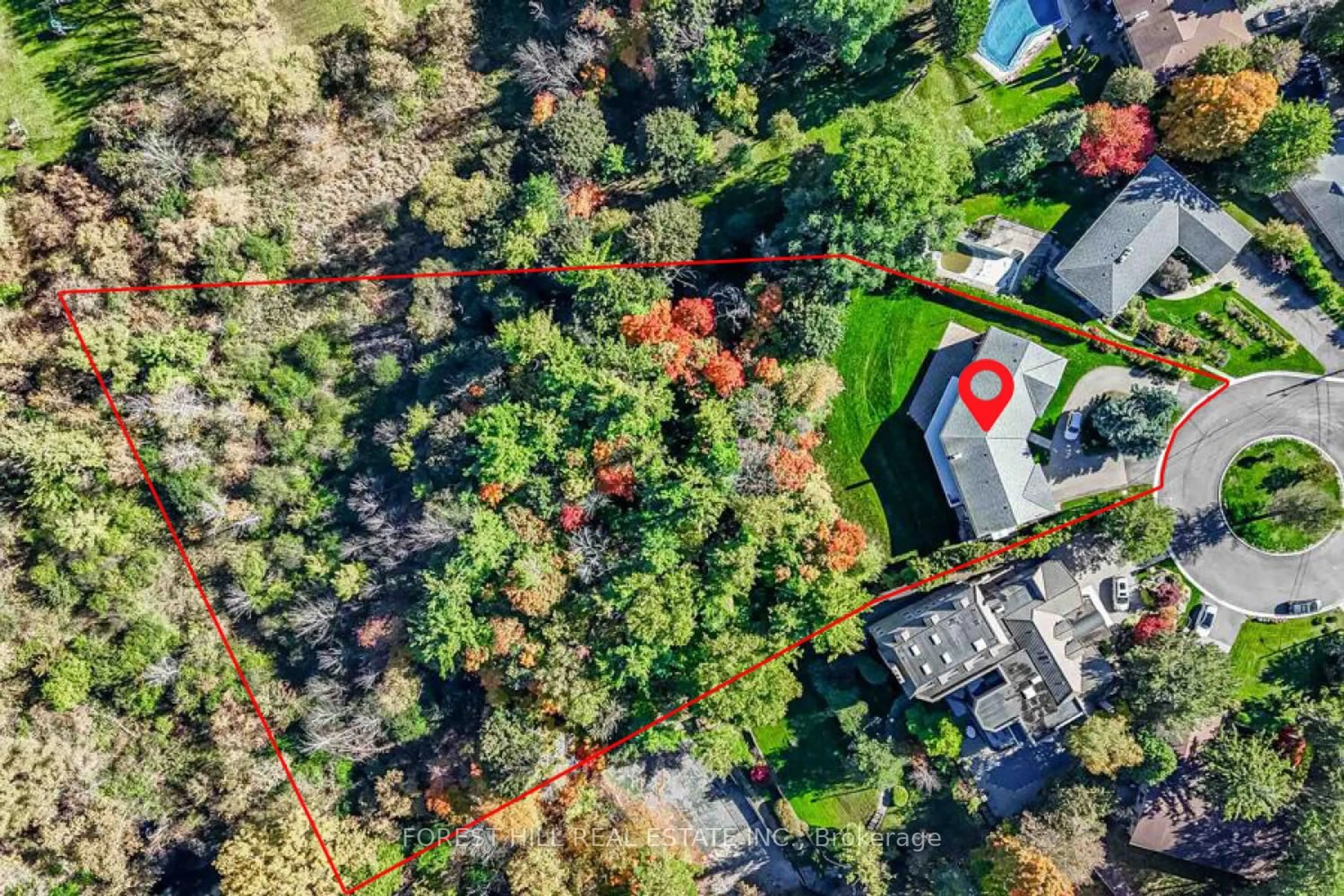 A pic from outside/outdoor area/front of a property/back of a property/a pic from drone, forest/trees view for 10 Courtwood Pl, Toronto Ontario M2K 1Z9