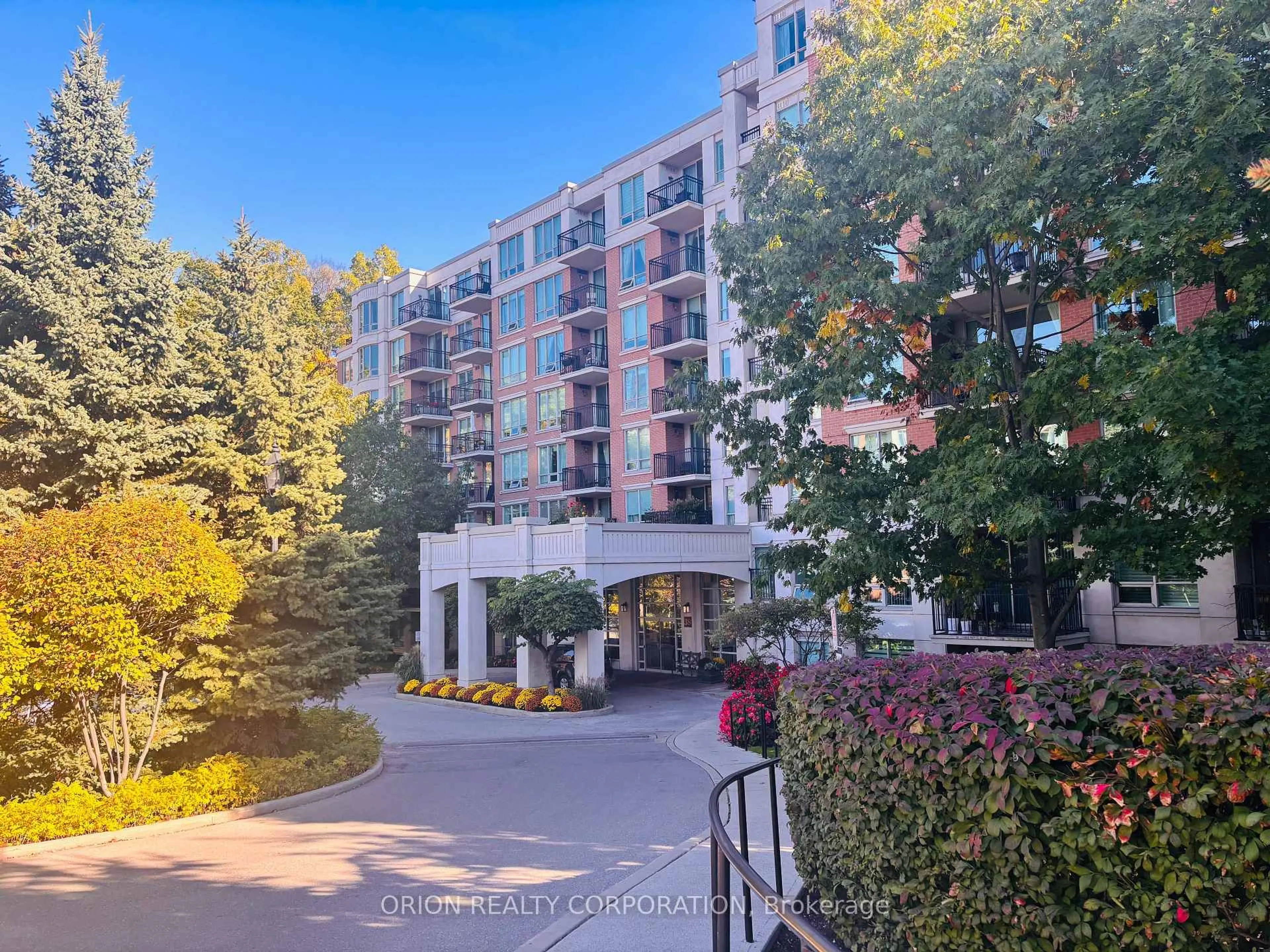 Unknown for 38 William Carson Cres #310, Toronto Ontario M2P 2H2