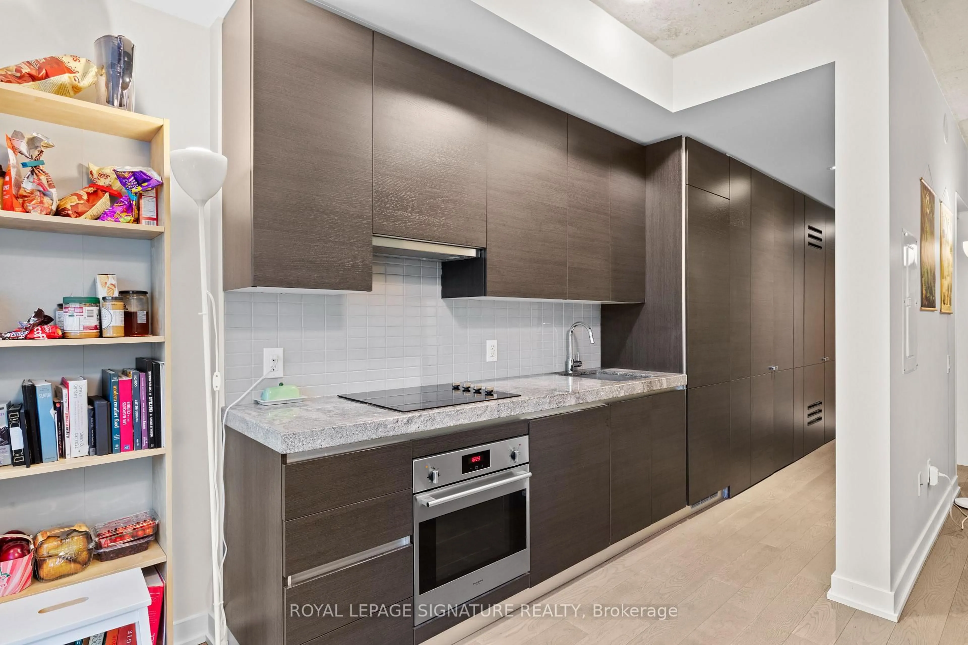 Standard kitchen, unknown for 38 Stewart St #406, Toronto Ontario M5V 1M5