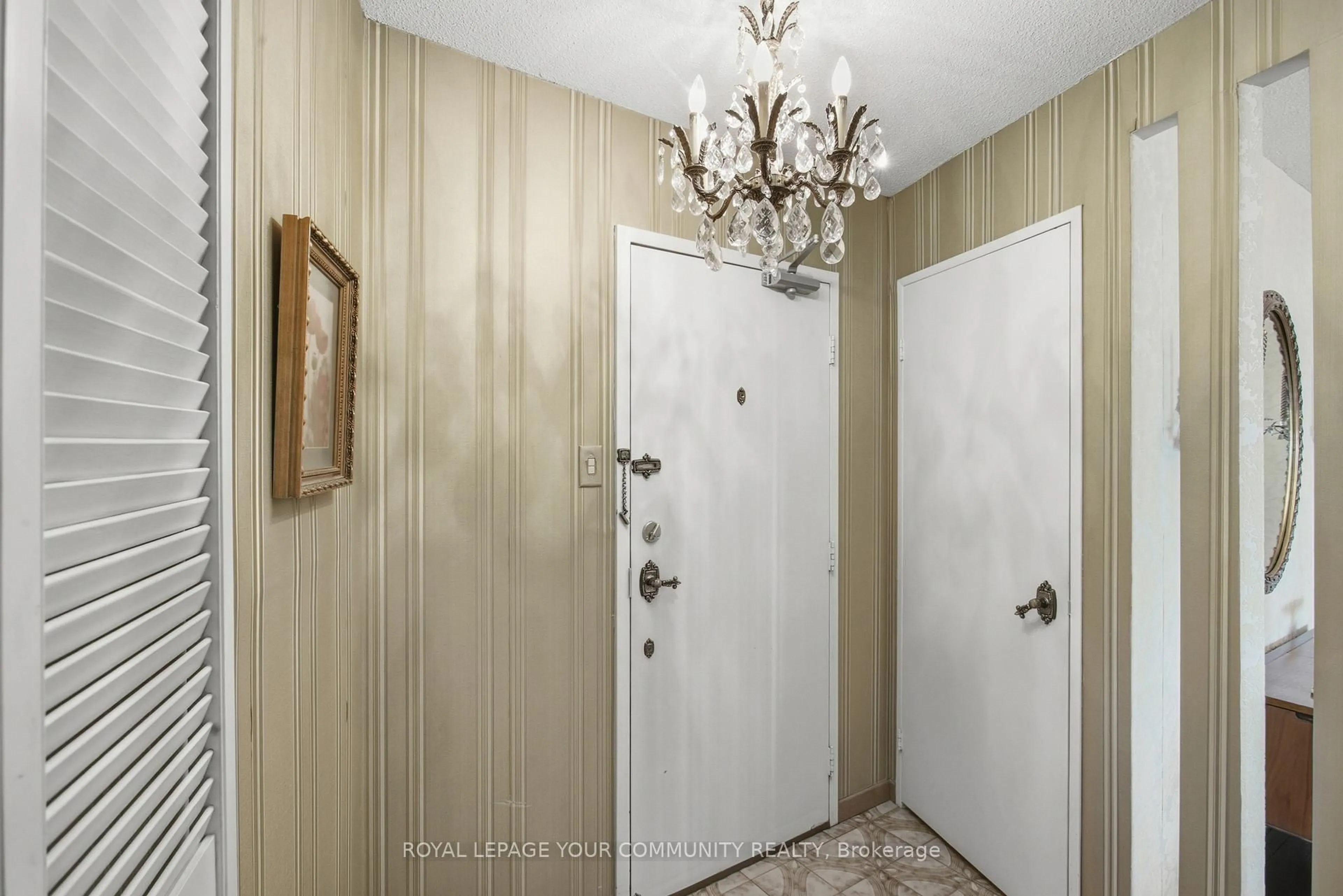 Indoor entryway for 3303 Don Mills Rd #3002, Toronto Ontario M2J 4T6