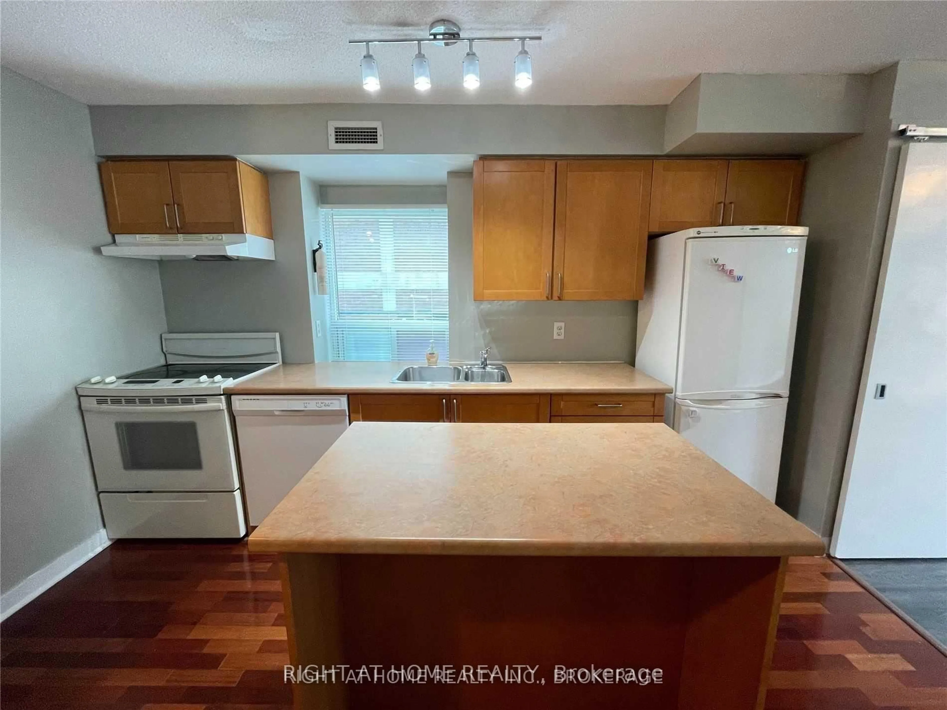 Standard kitchen, unknown for 77 Lombard St #501, Toronto Ontario M5C 3E1