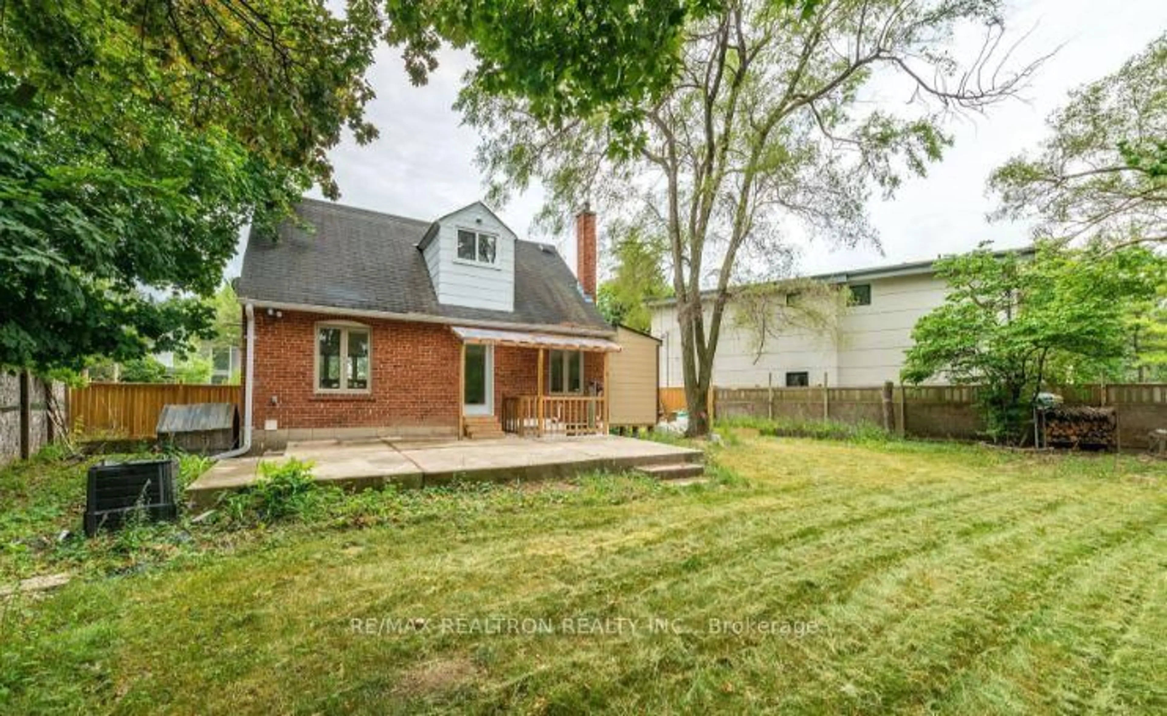 Home with brick exterior material, street for 68 Devondale Ave, Toronto Ontario M2R 2E2