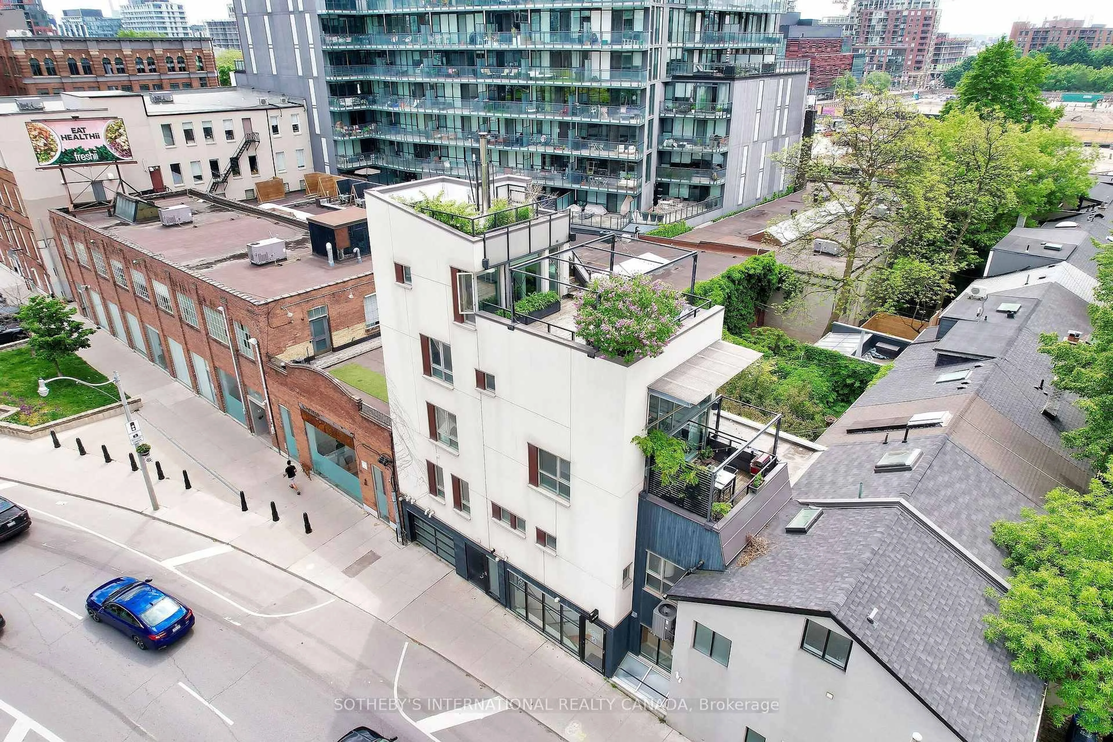 A pic from outside/outdoor area/front of a property/back of a property/a pic from drone, city buildings view from balcony for 79 Berkeley St, Toronto Ontario M5A 2W5