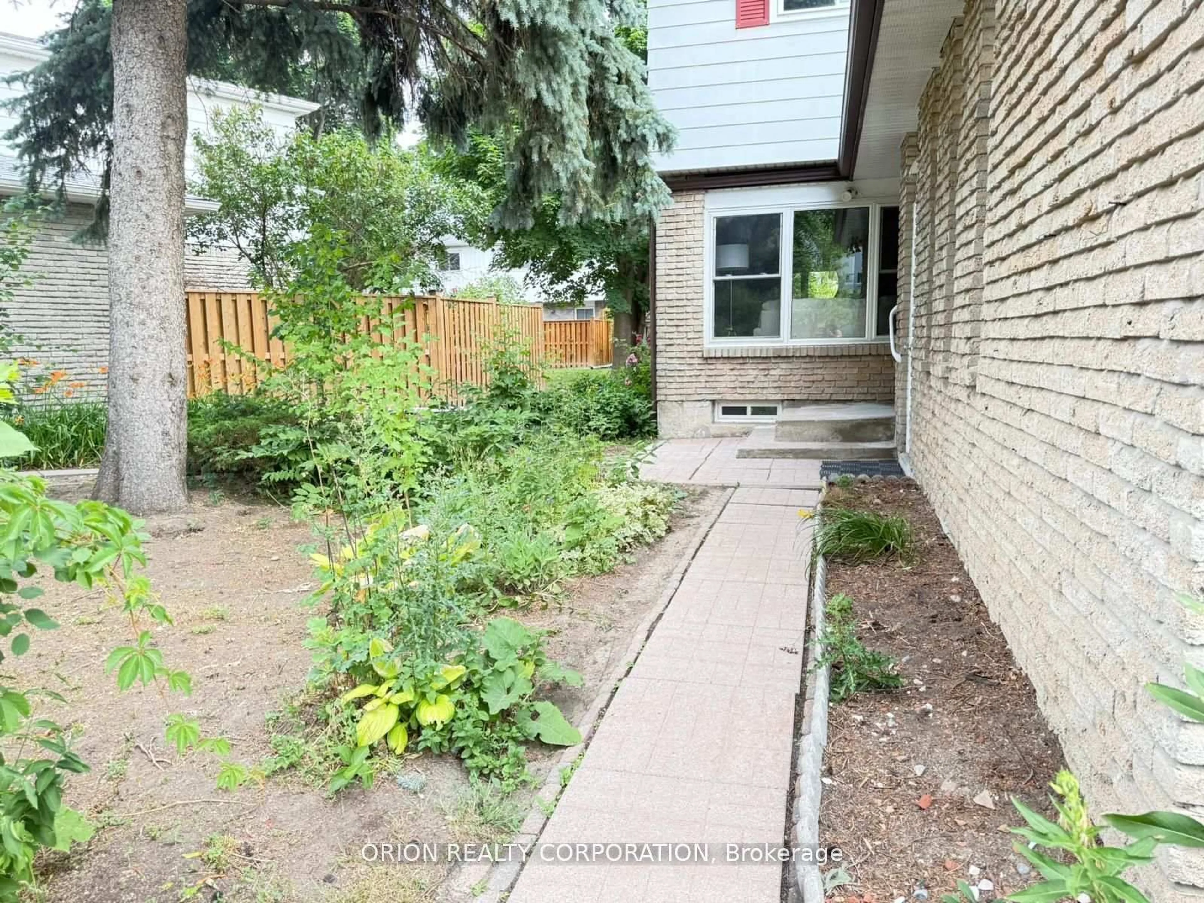 Unknown for 20 Antibes Dr, Toronto Ontario M2R 3K3