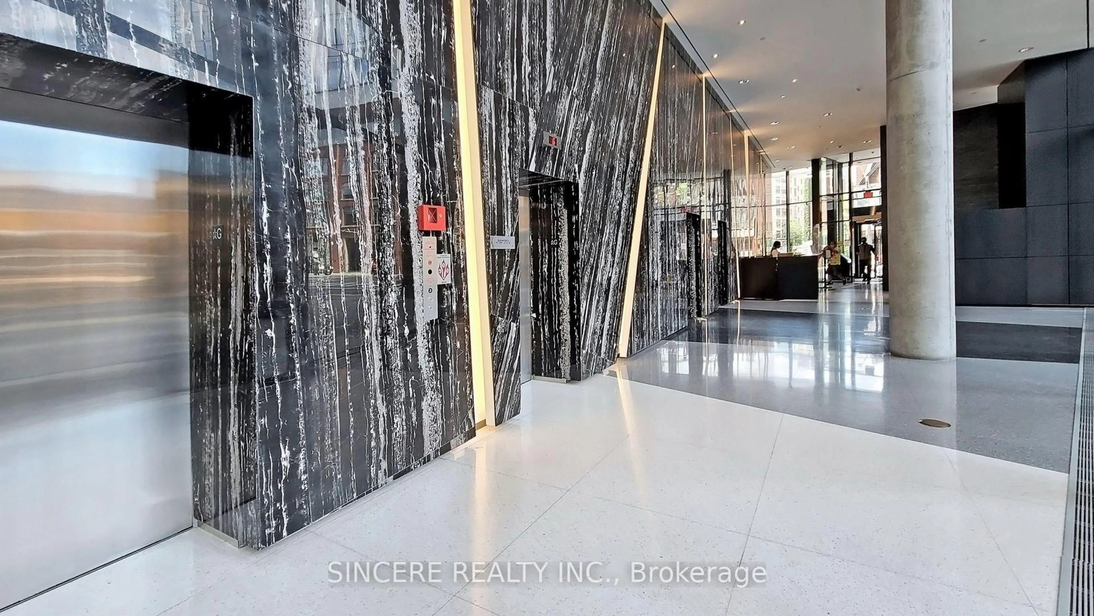 Lobby for 125 Peter St #1811, Toronto Ontario M5V 0M2