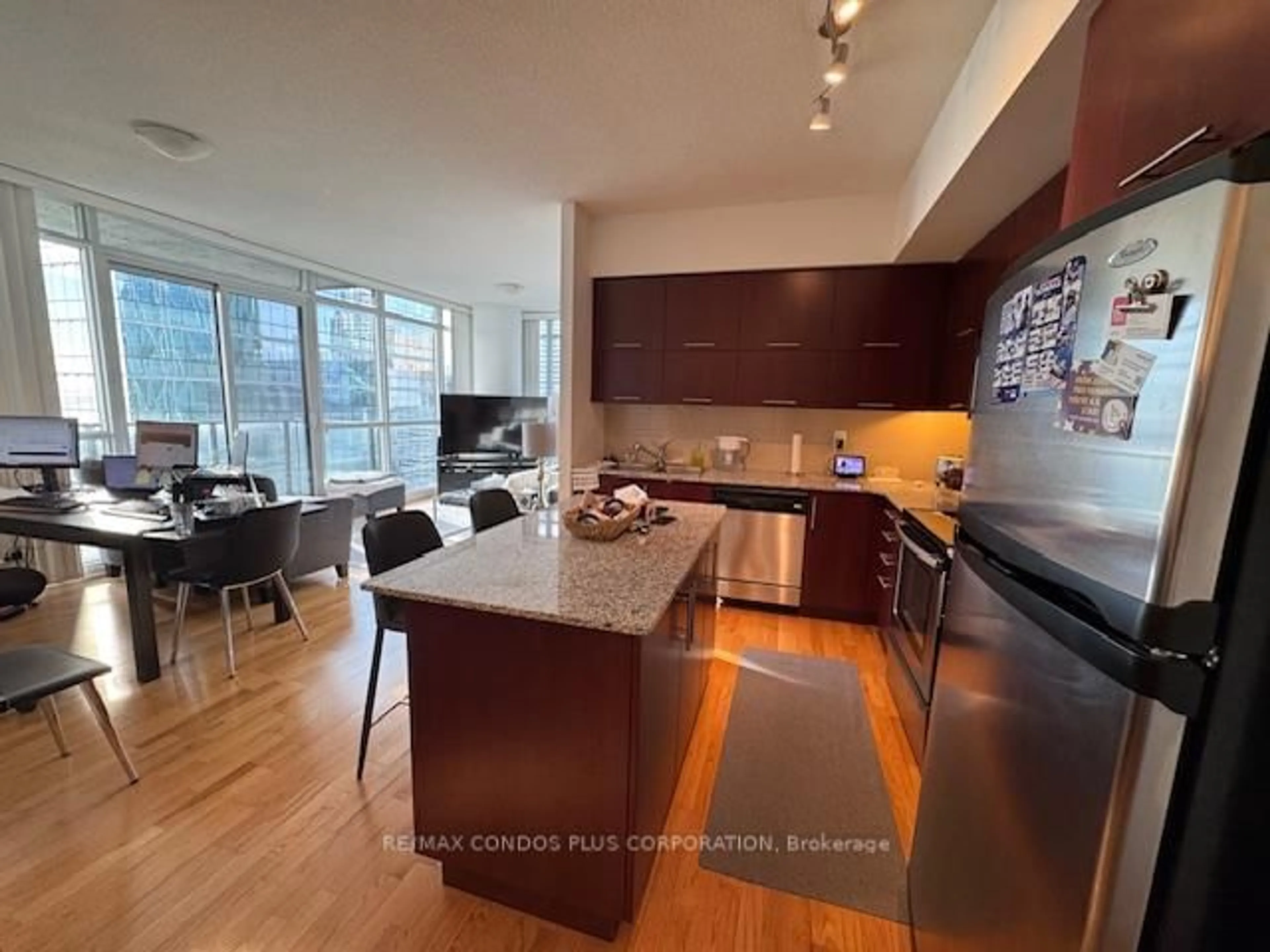 Open concept kitchen, unknown for 55 Bremner Blvd #3901, Toronto Ontario M5J 0A6