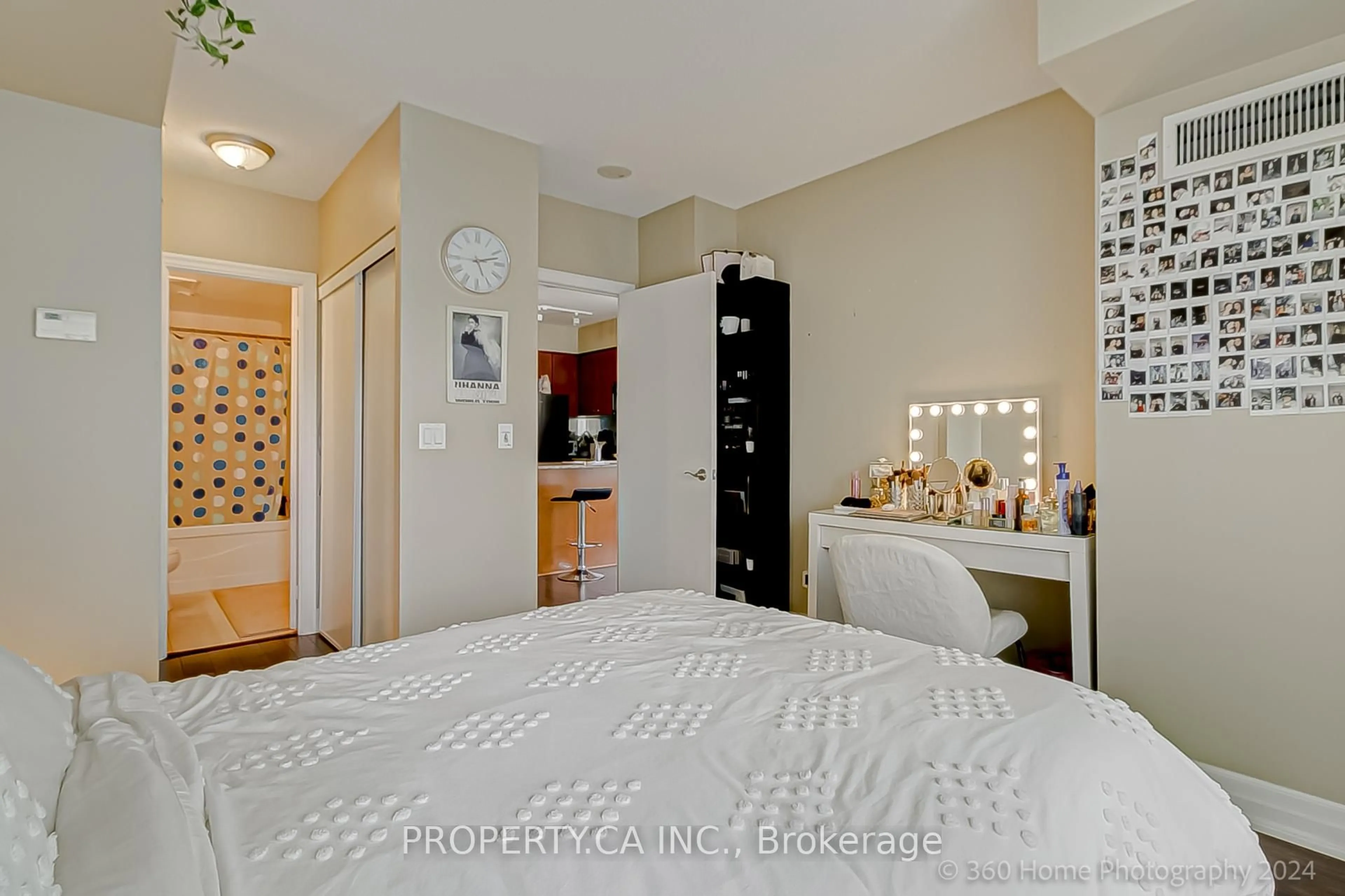 Bedroom with bed, ceramic/tile floor for 8 Scollard St #702, Toronto Ontario M5R 1M2