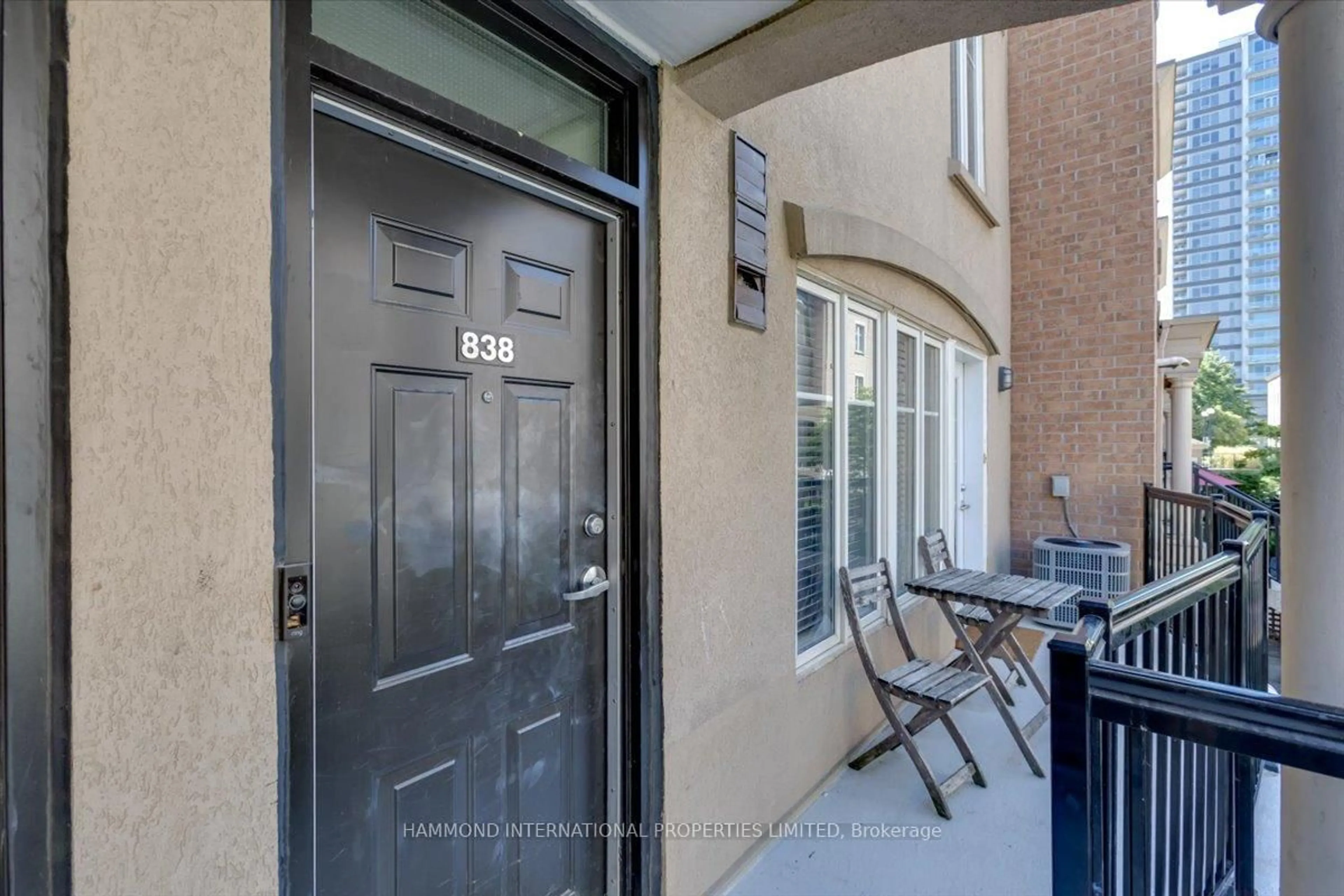 Indoor entryway for 46 Western Battery Rd #838, Toronto Ontario M6K 3P1