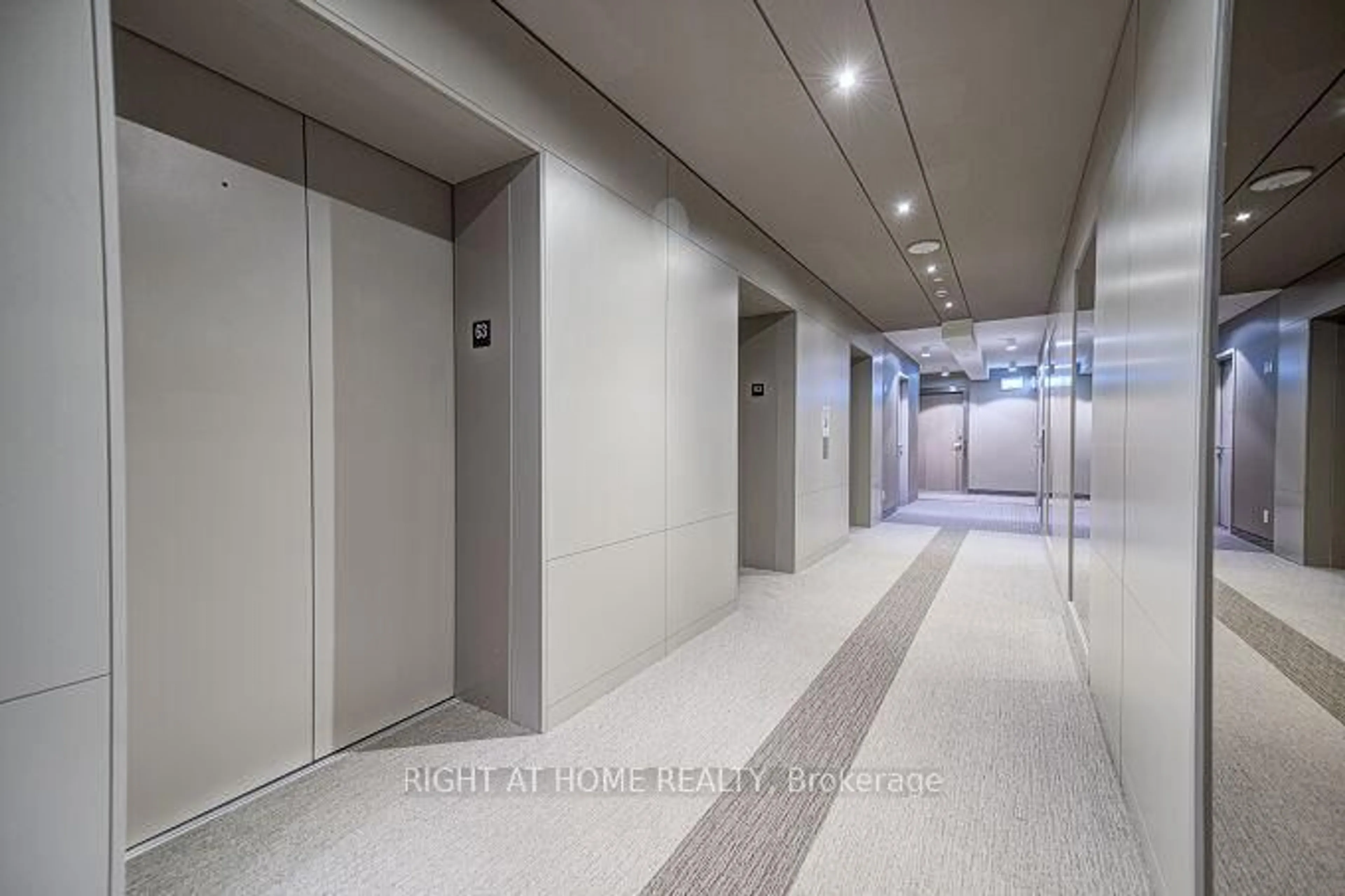 Indoor foyer for 88 Harbour St #6306, Toronto Ontario M5J 0C3