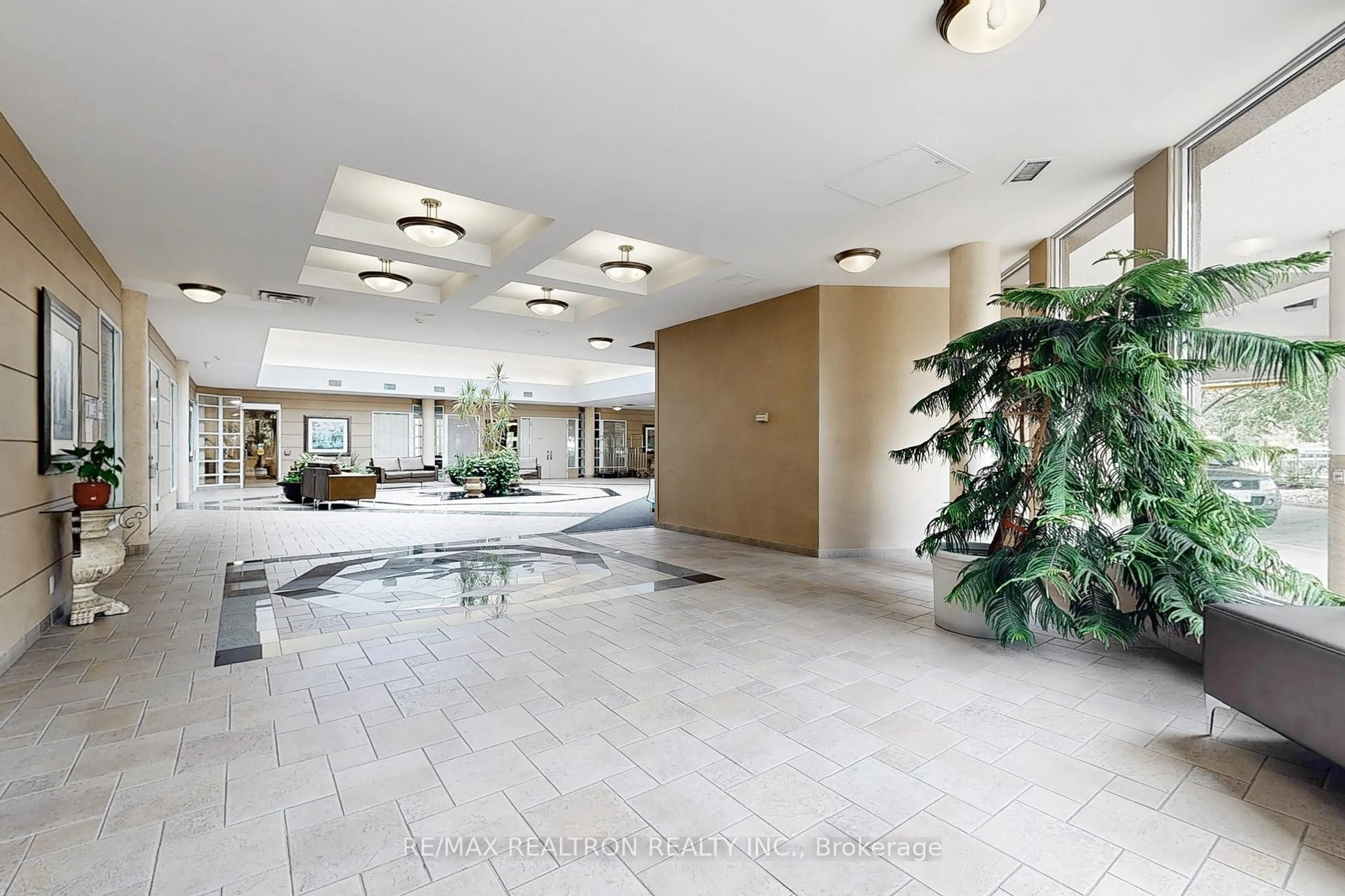 Lobby for 5 Concorde Pl #406, Toronto Ontario M3C 3M8