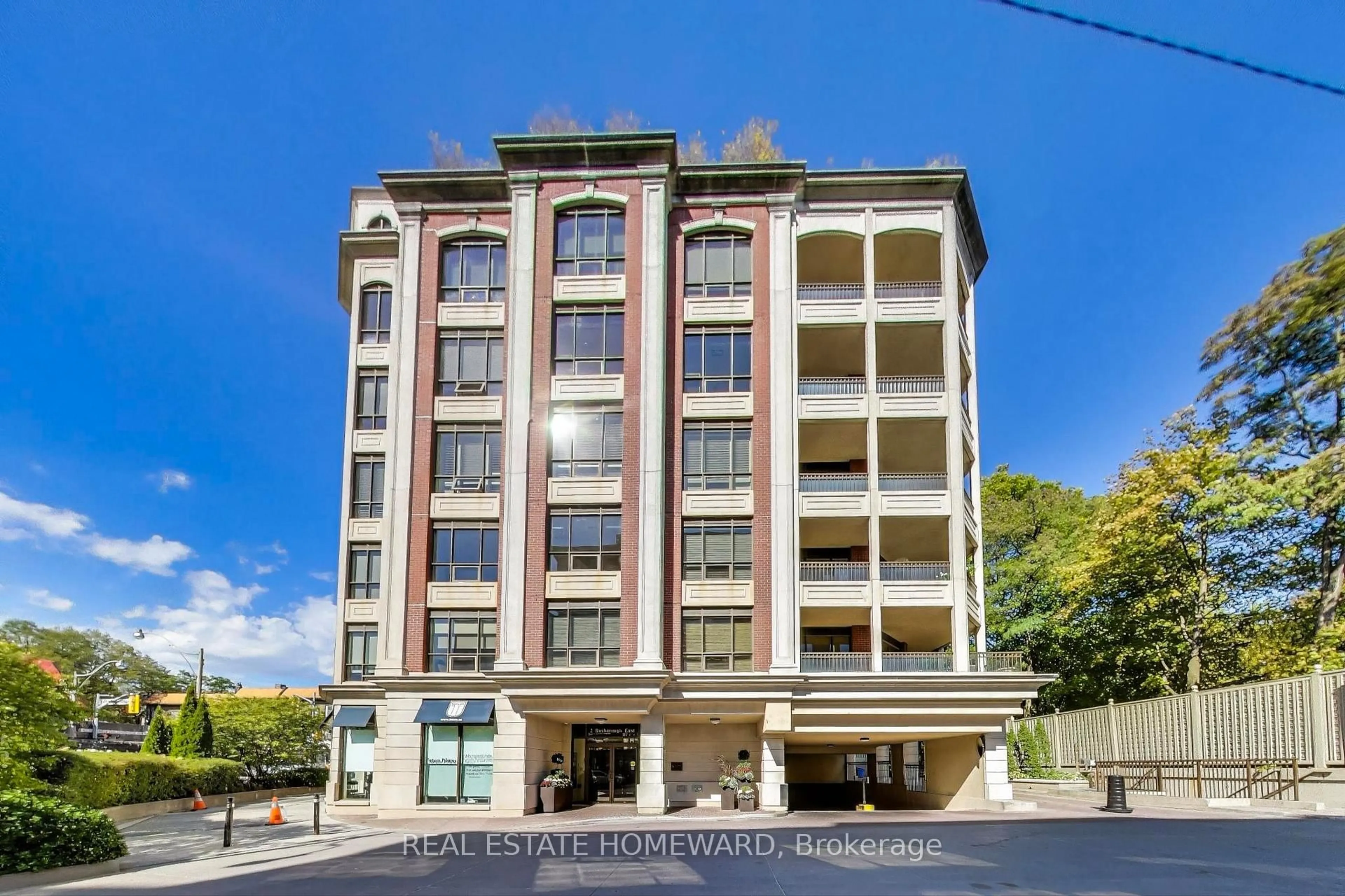 Unknown for 2 Roxborough St #403, Toronto Ontario M4W 3V7