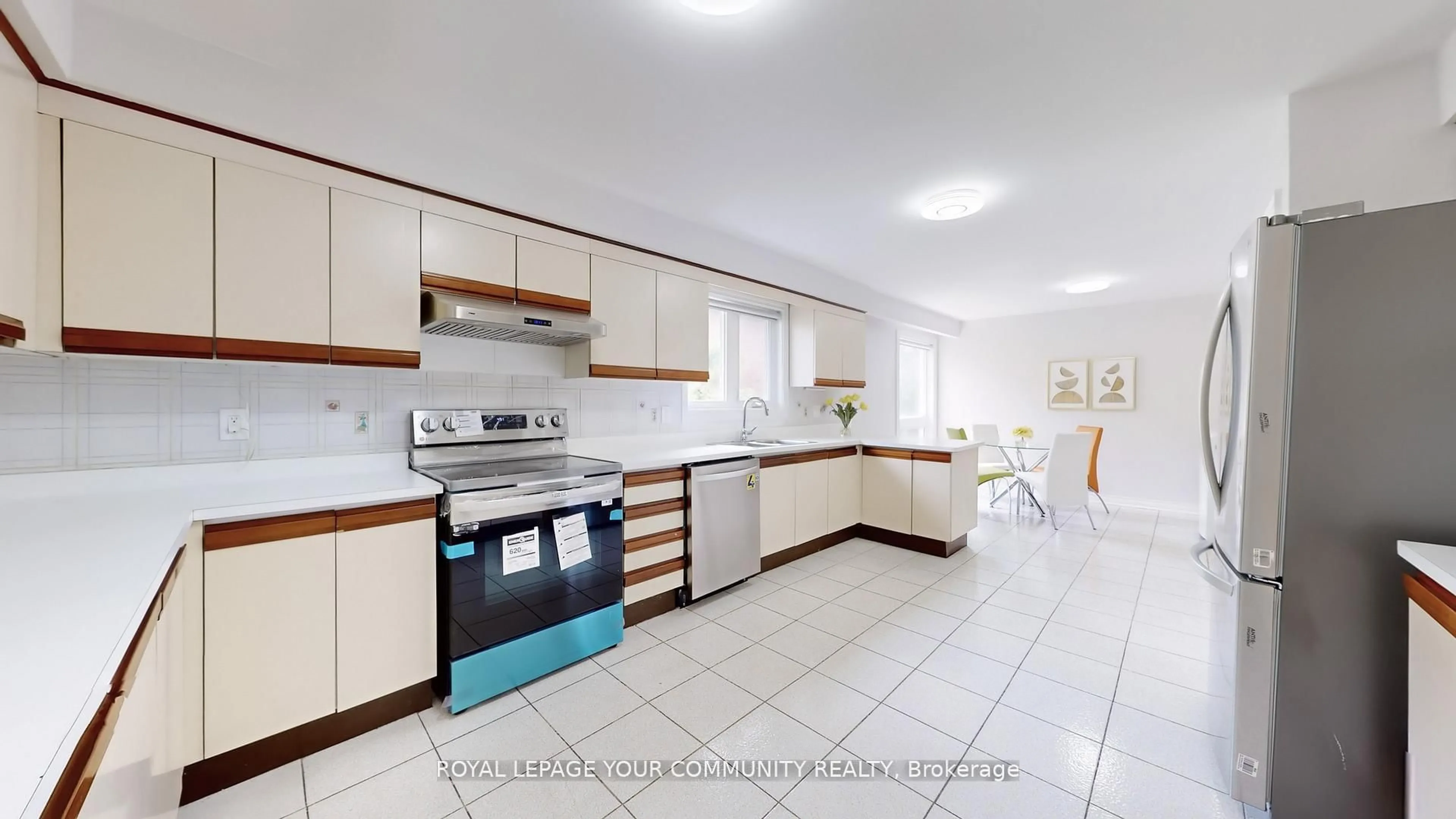 Standard kitchen, ceramic/tile floor for 731 Glencairn Ave, Toronto Ontario M6B 1Z9