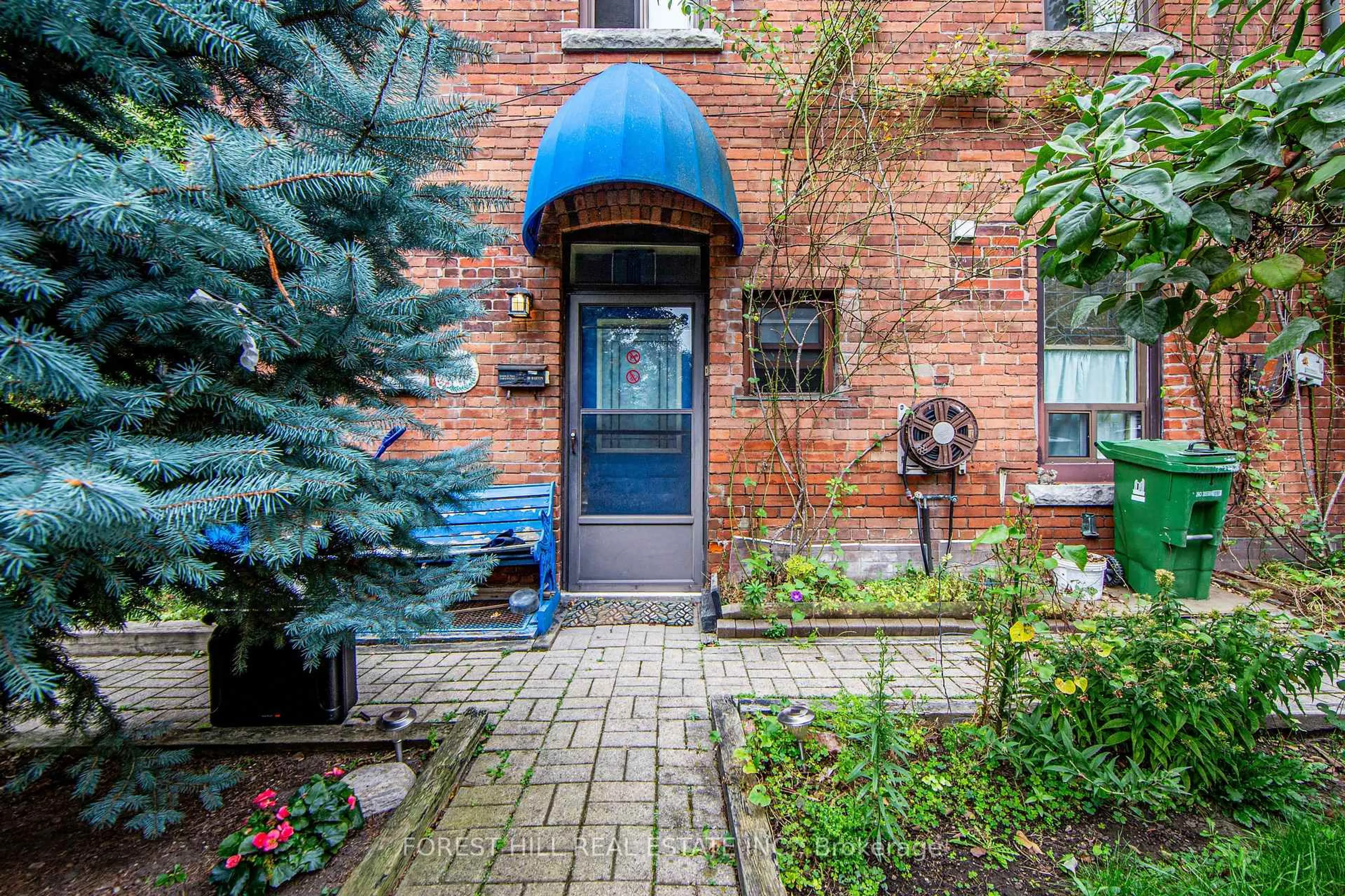 Unknown for 80 Barton Ave, Toronto Ontario M6G 1P6