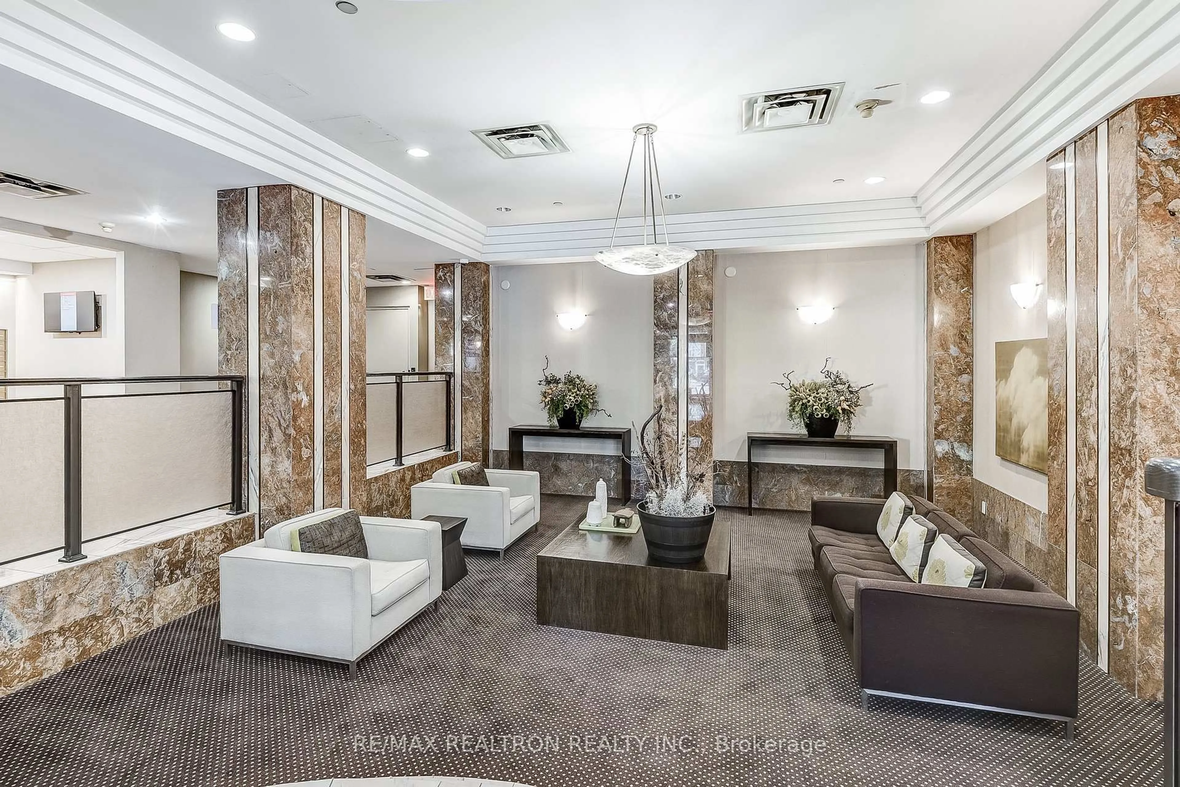Lobby for 7 Broadway Ave, Toronto Ontario M4P 3C5