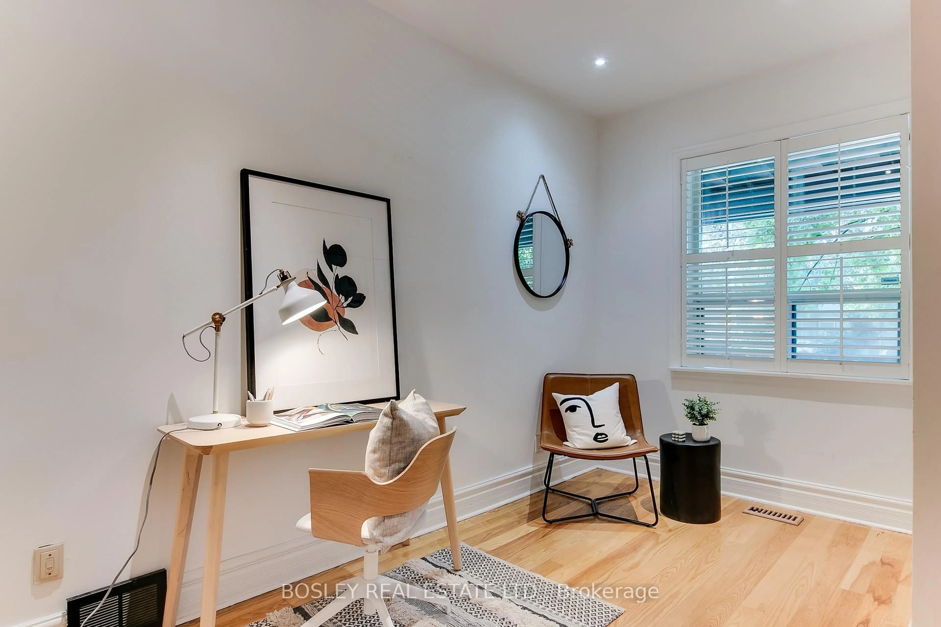 A pic of a room for 6 Prospect St, Toronto Ontario M4X 1C6