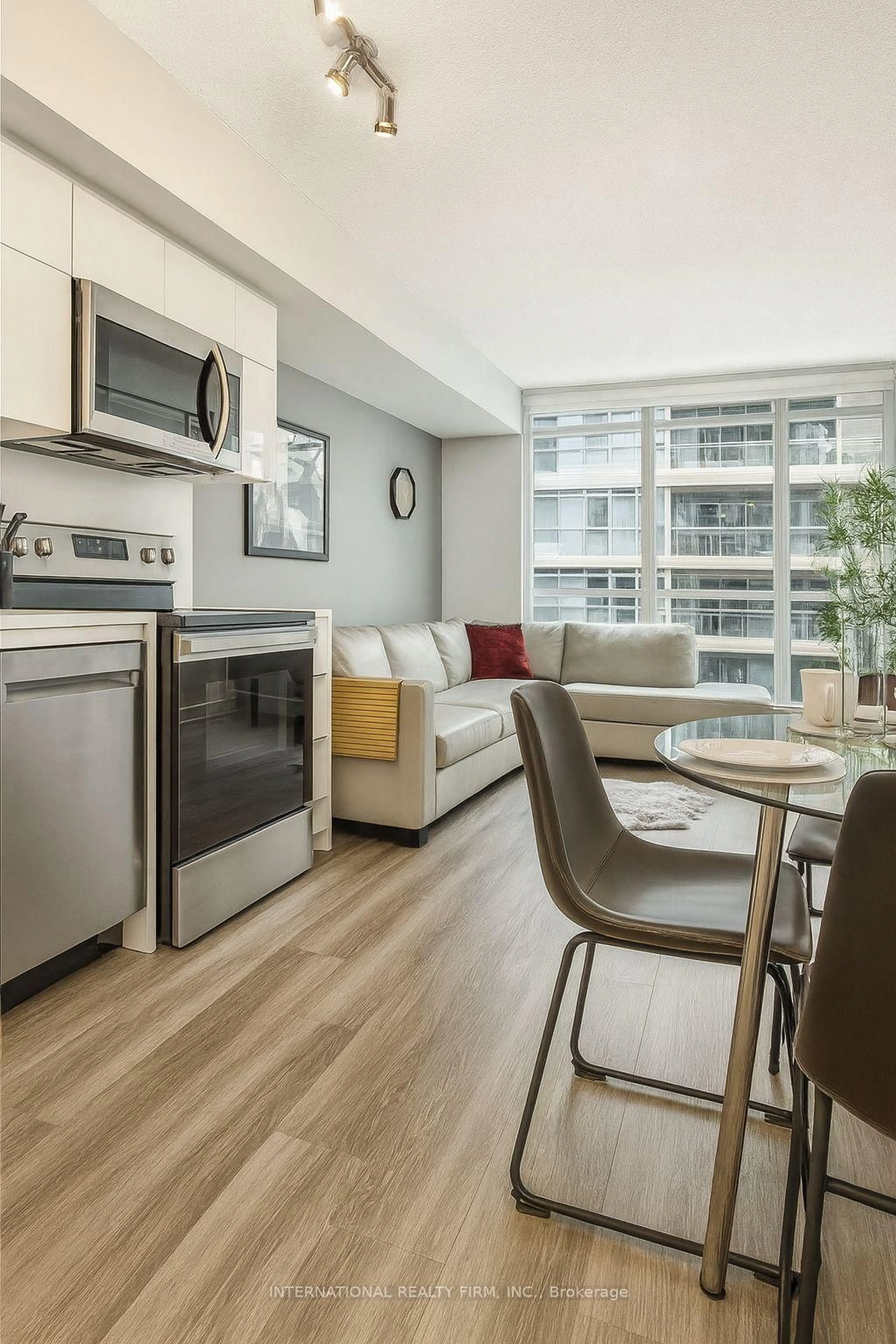 Living room with furniture, unknown for 151 Dan Leckie Way, Toronto Ontario M5V 4B2
