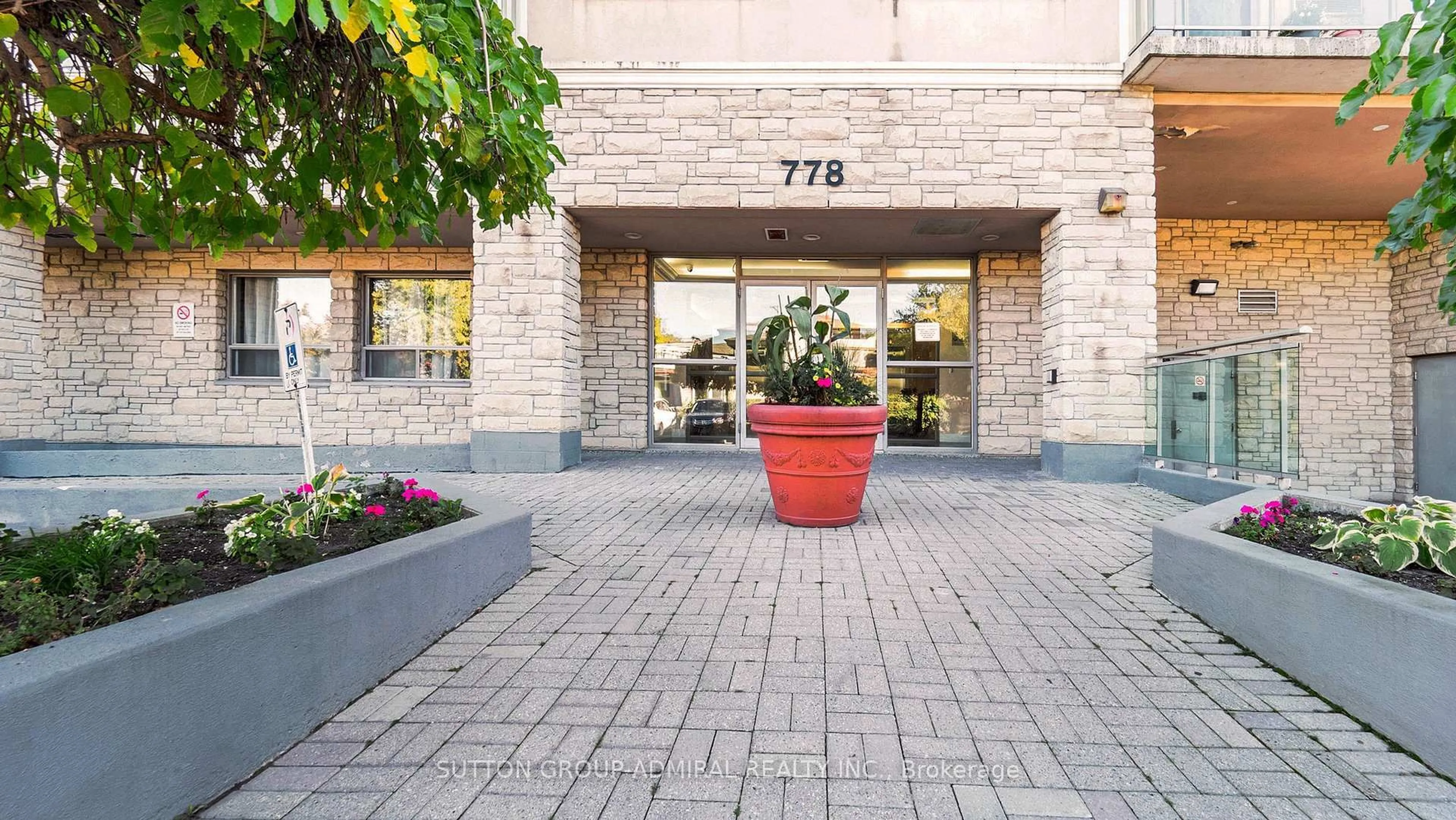 Unknown for 778 Sheppard Ave #303, Toronto Ontario M3H 6B7
